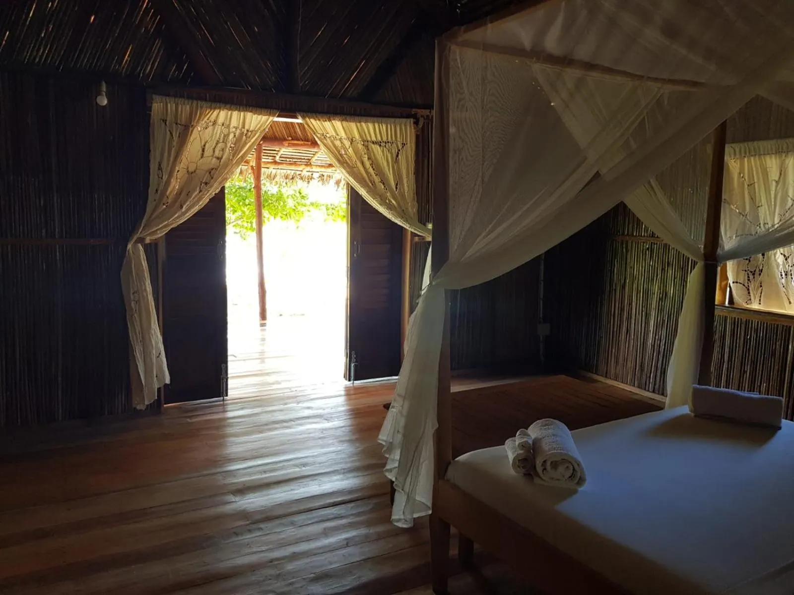 Photo of the whole room, Bed in Emeraude Lodge