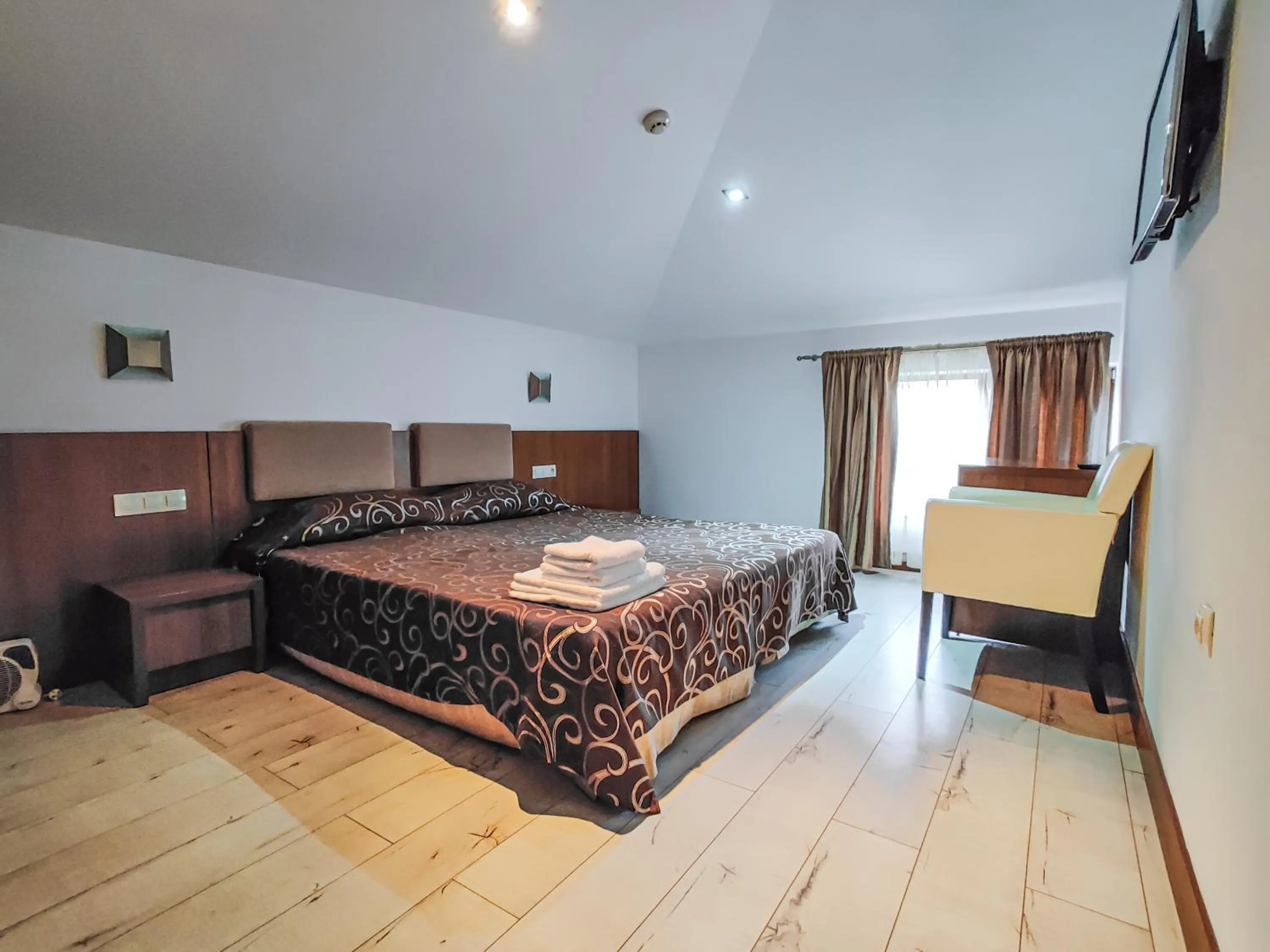 Bed in Family Hotel Casa del Mare