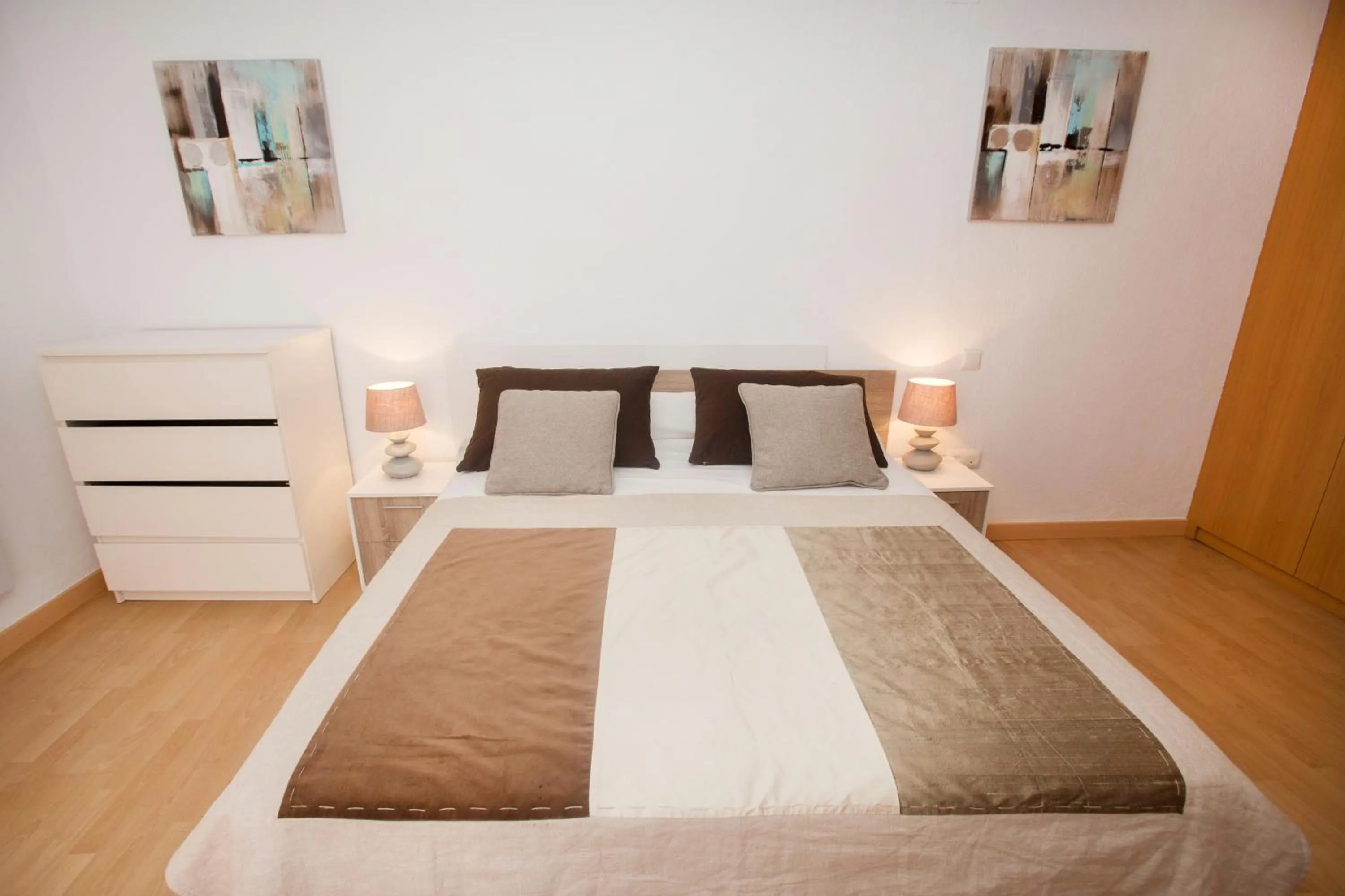 Bedroom, Bed in Apartamentos Soho Boutique Plaza Mayor Caceres