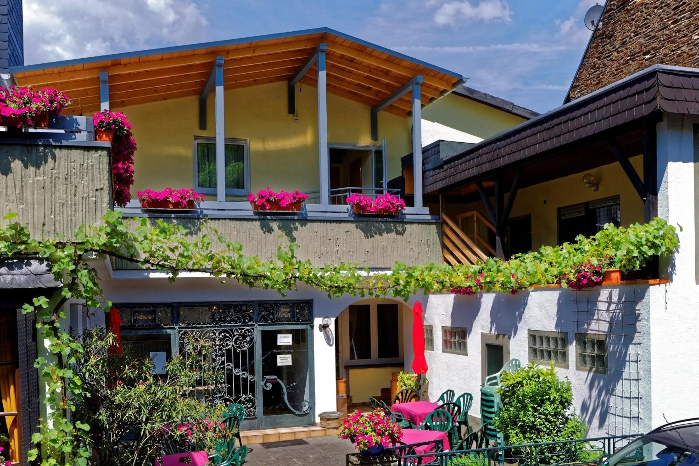 Patio in Moselstern Hotel Zum guten Onkel