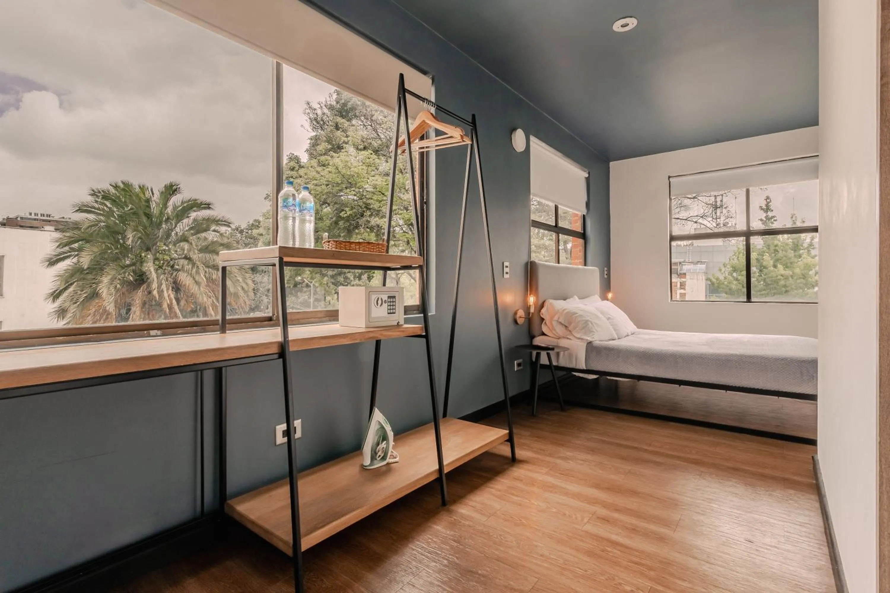 Photo of the whole room, Bed in Soy Local Parque La 93