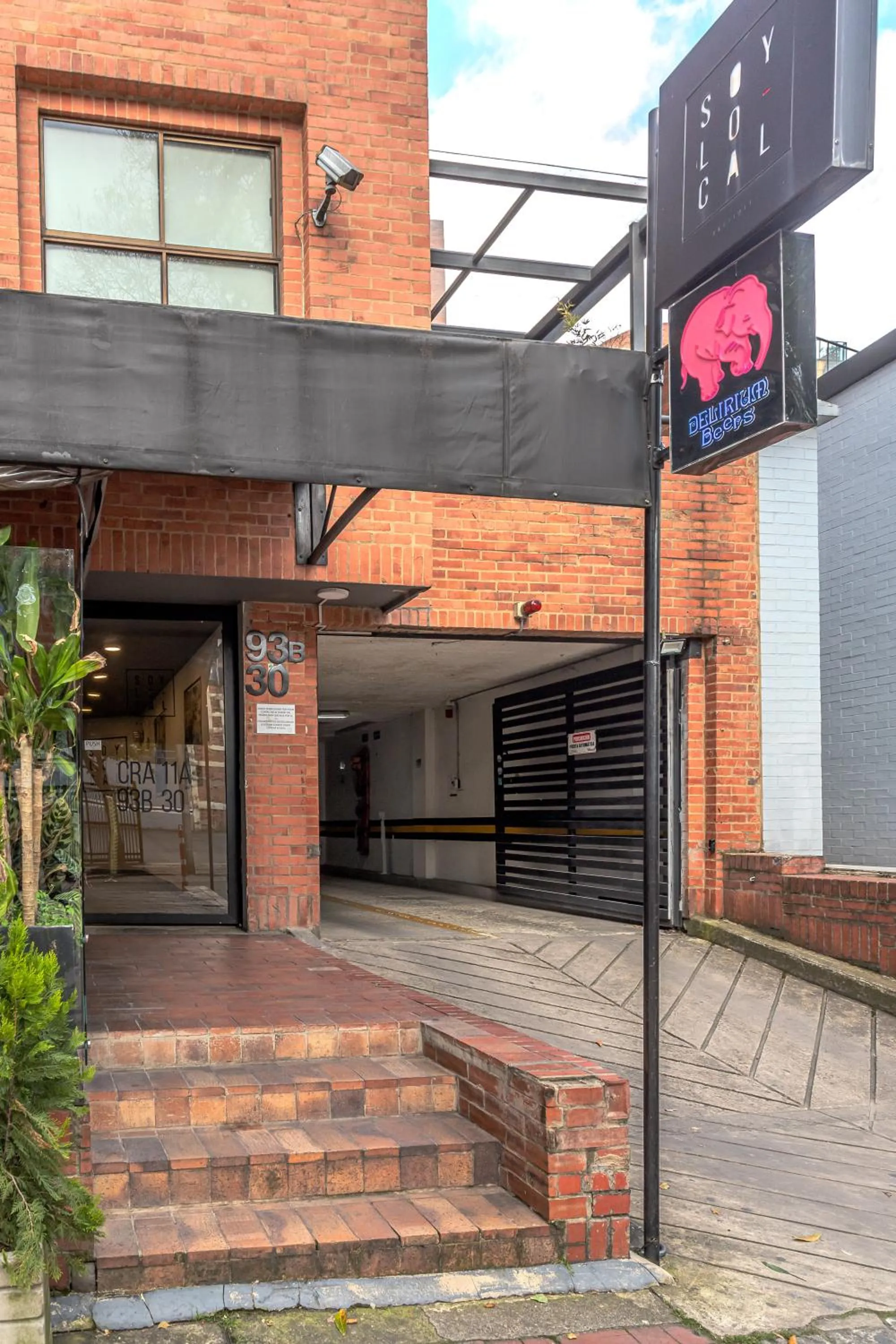 Facade/entrance in Soy Local Parque La 93