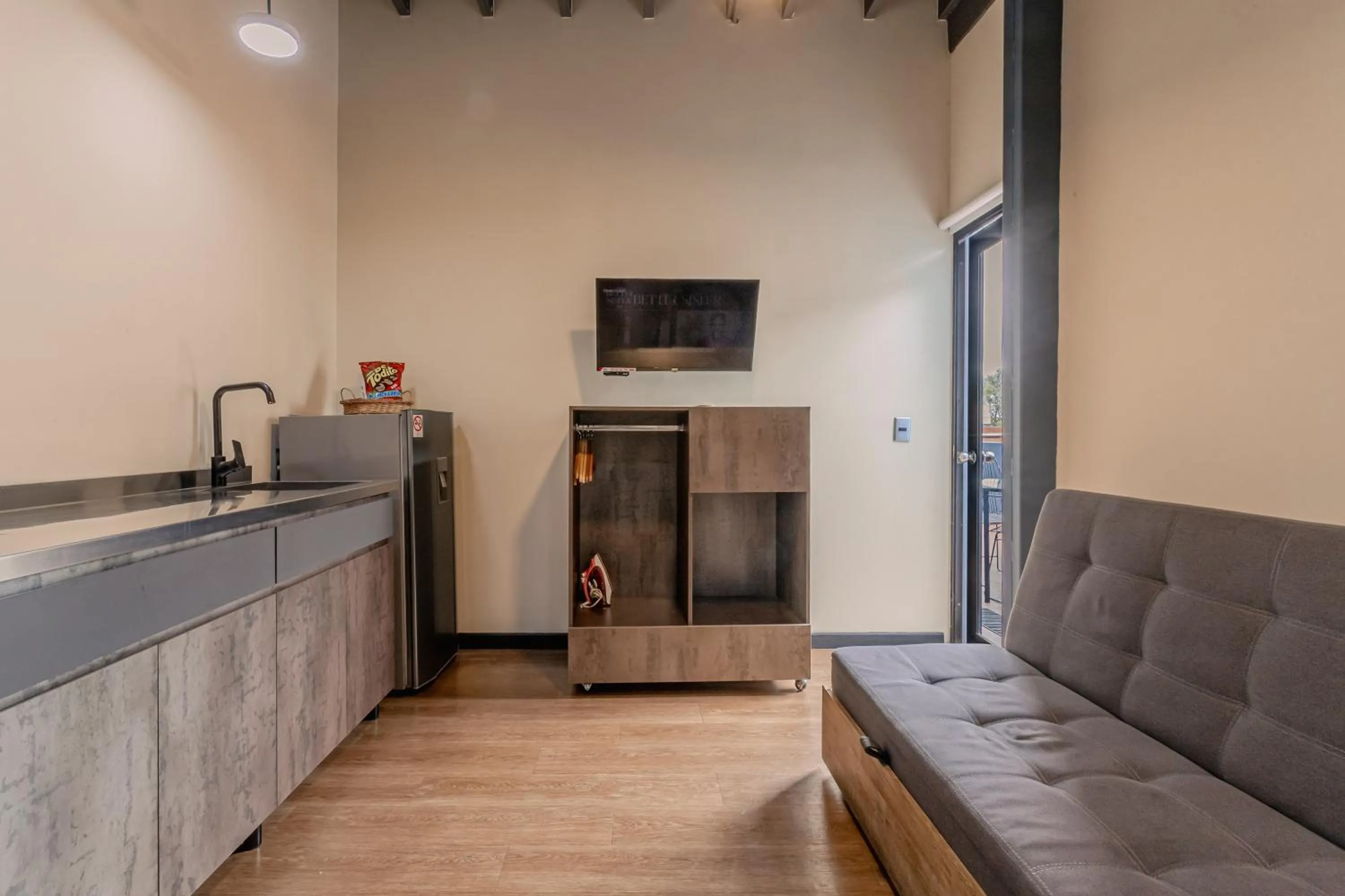 TV and multimedia in Soy Local Parque La 93