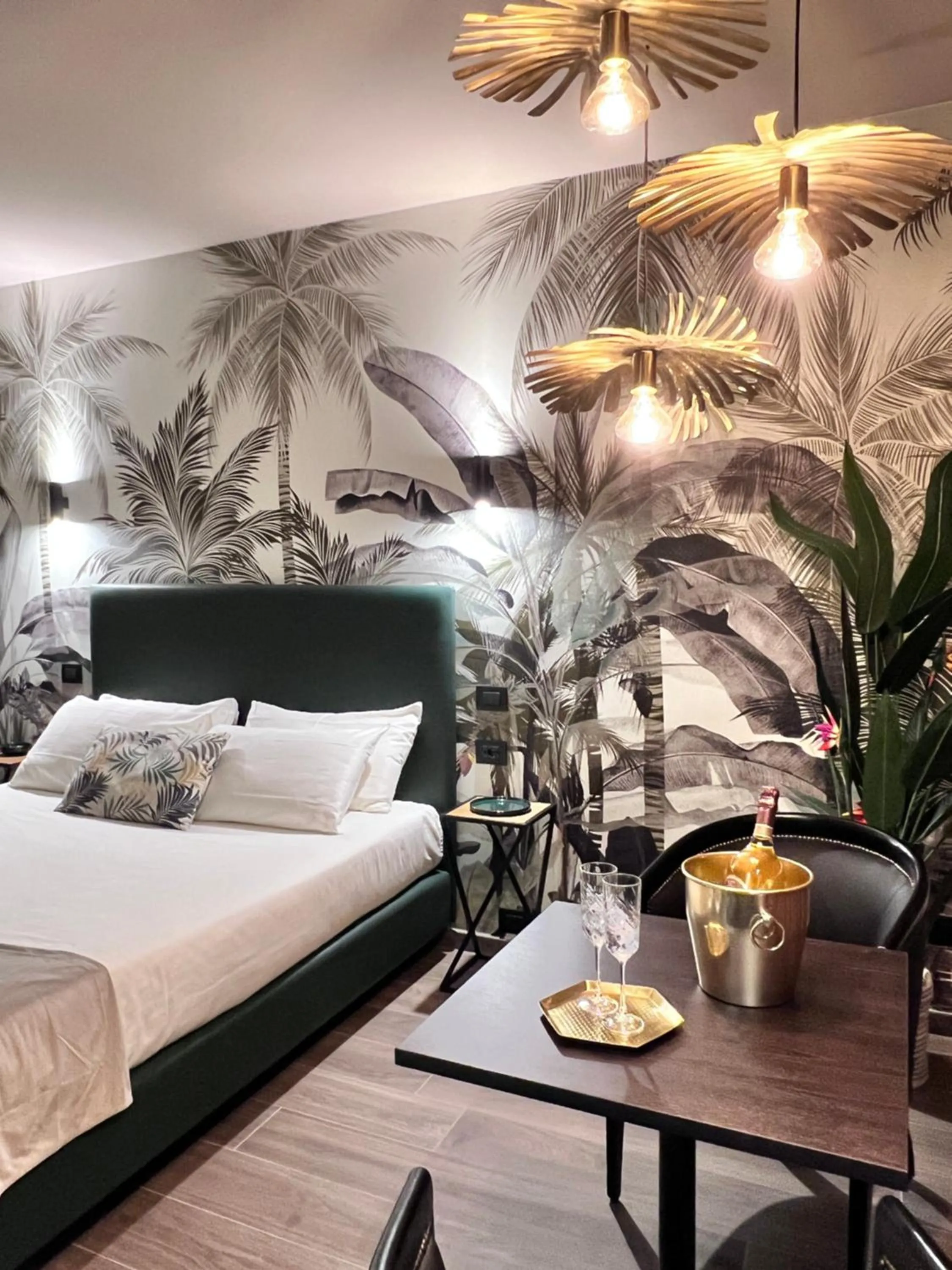 Bed in Hotel Motel Top