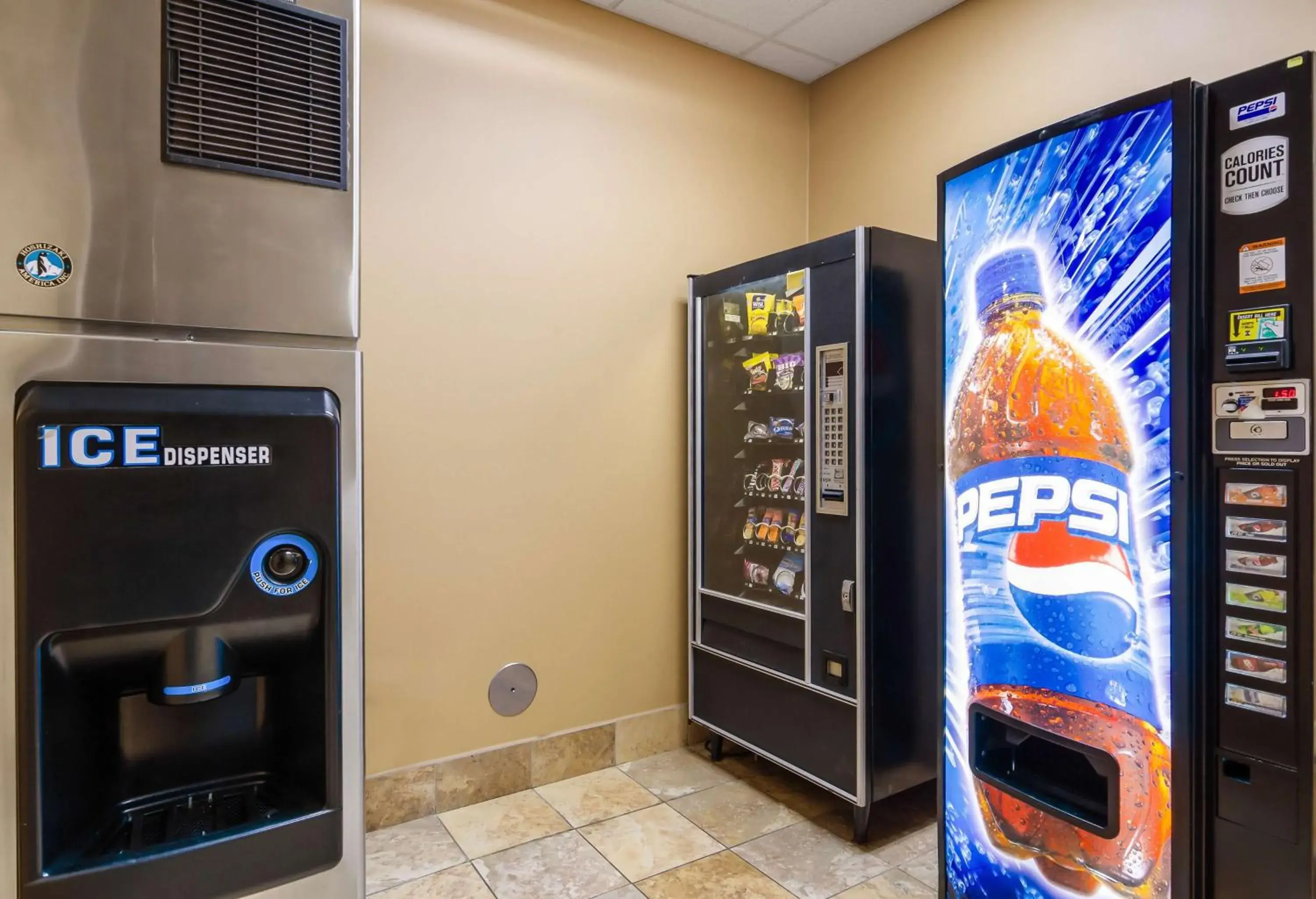 Property building in Hampton Inn Galax Property building in Hampton Inn Galax