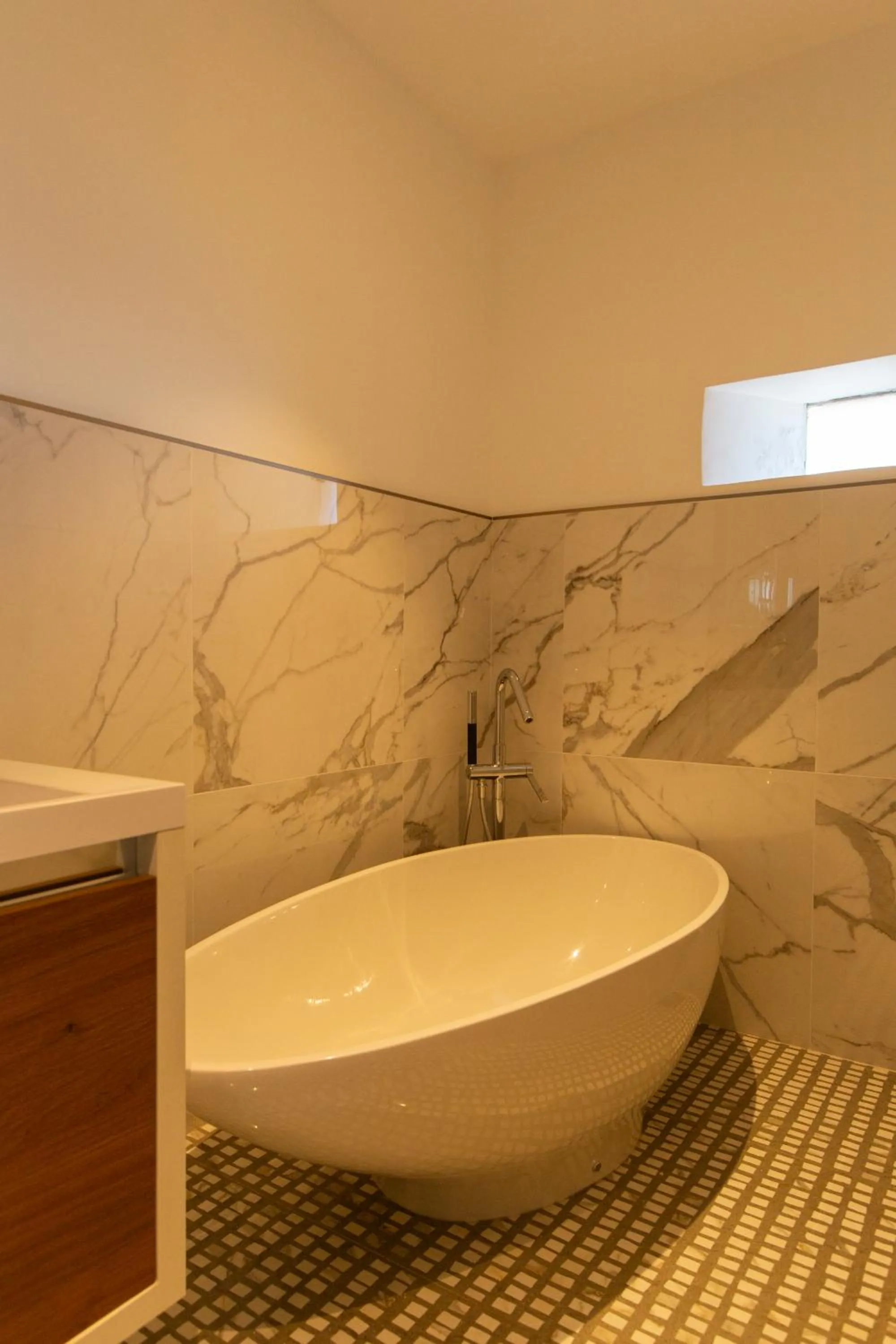 Bath in Hotel La Pietra Restaurant & Spa