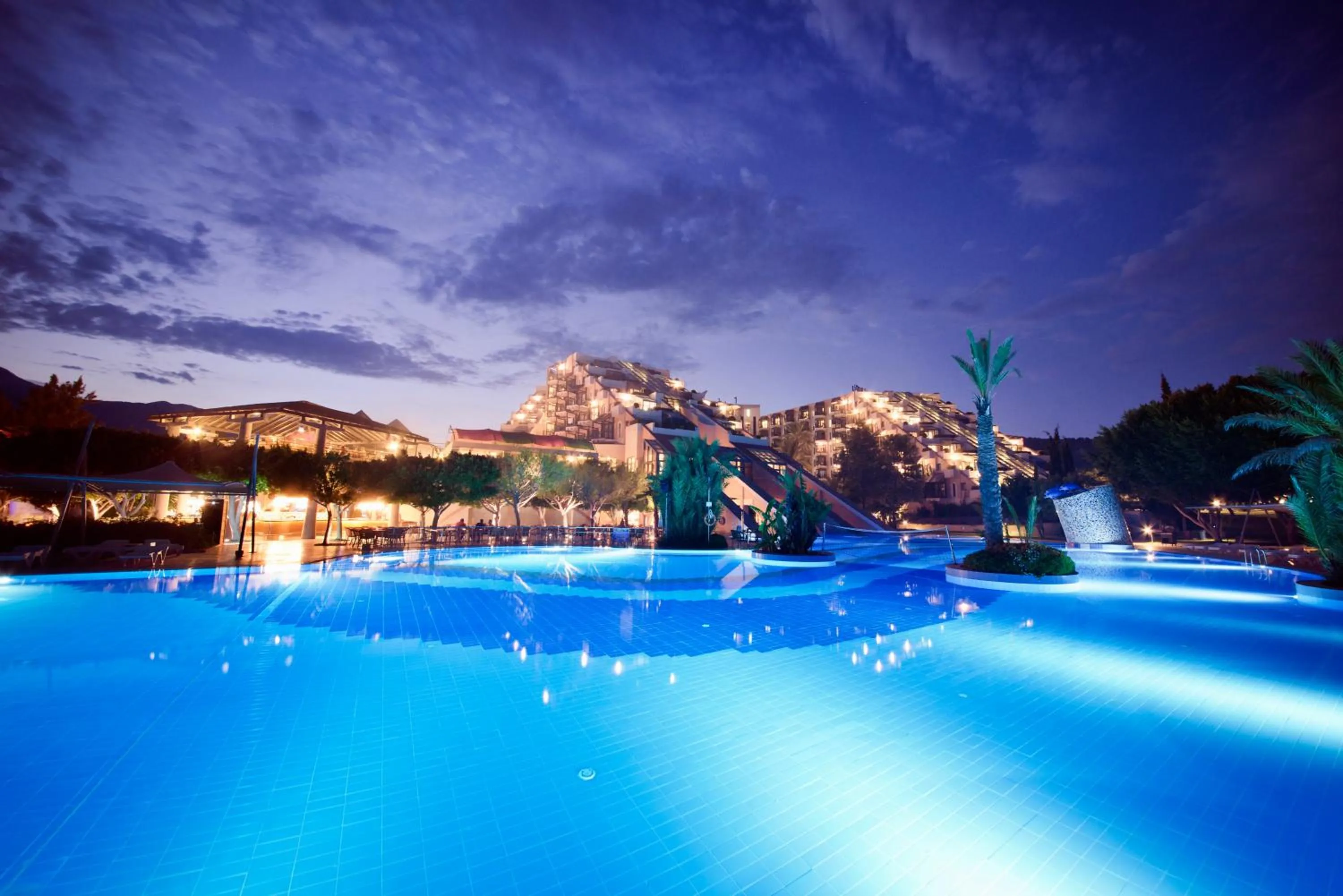 Swimming pool in Limak Limra Hotel & Resort Kemer - Kids Concept