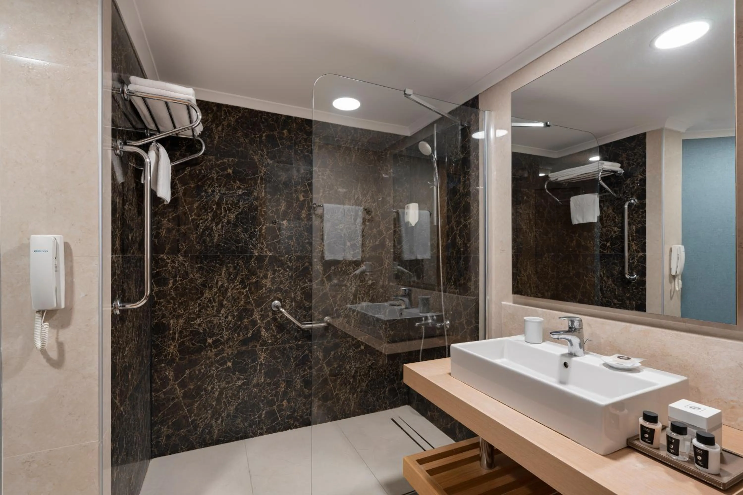 Shower in Limak Limra Hotel & Resort Kemer - Kids Concept