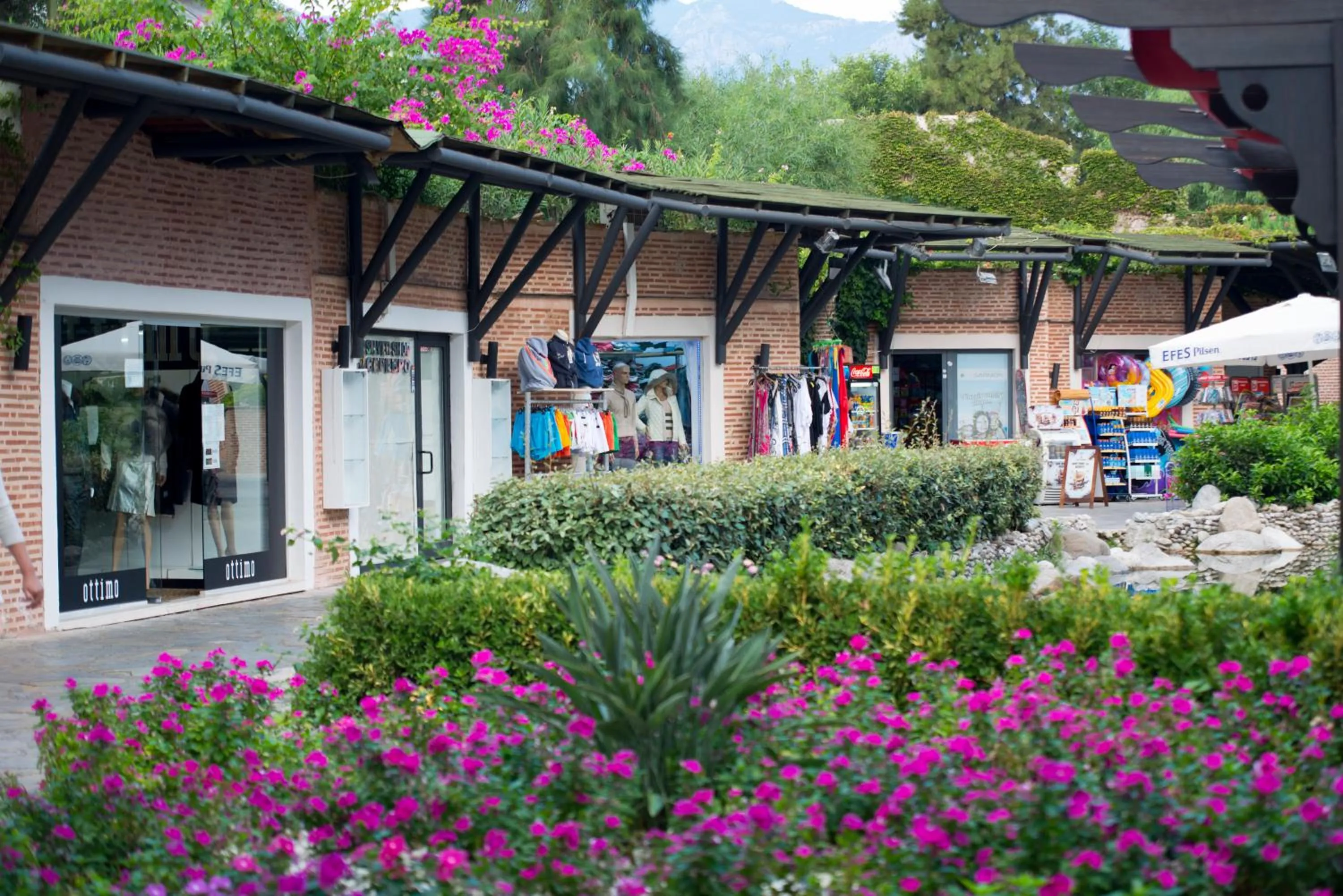 Garden in Limak Limra Hotel & Resort Kemer - Kids Concept