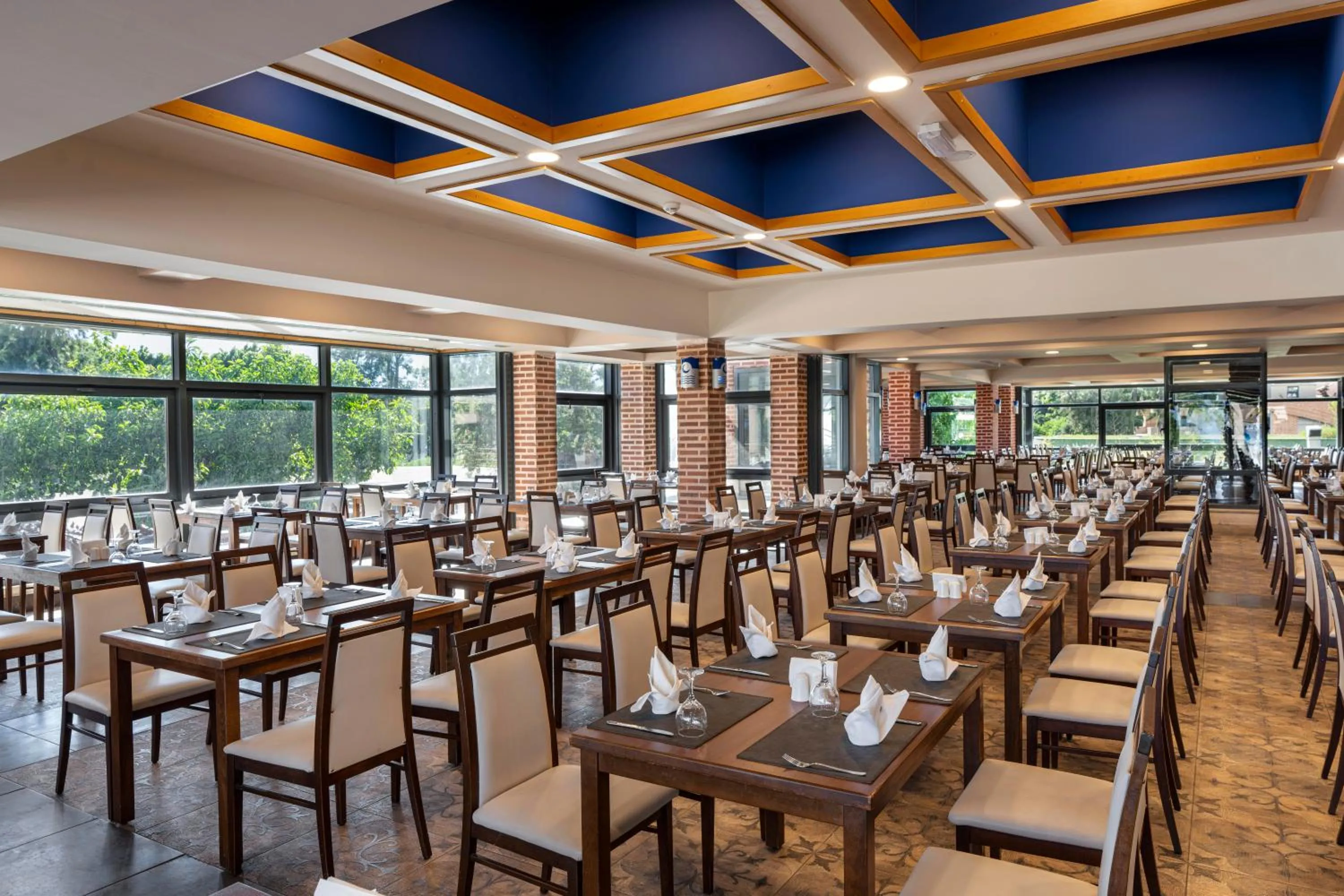 Restaurant/places to eat in Limak Limra Hotel & Resort Kemer - Kids Concept