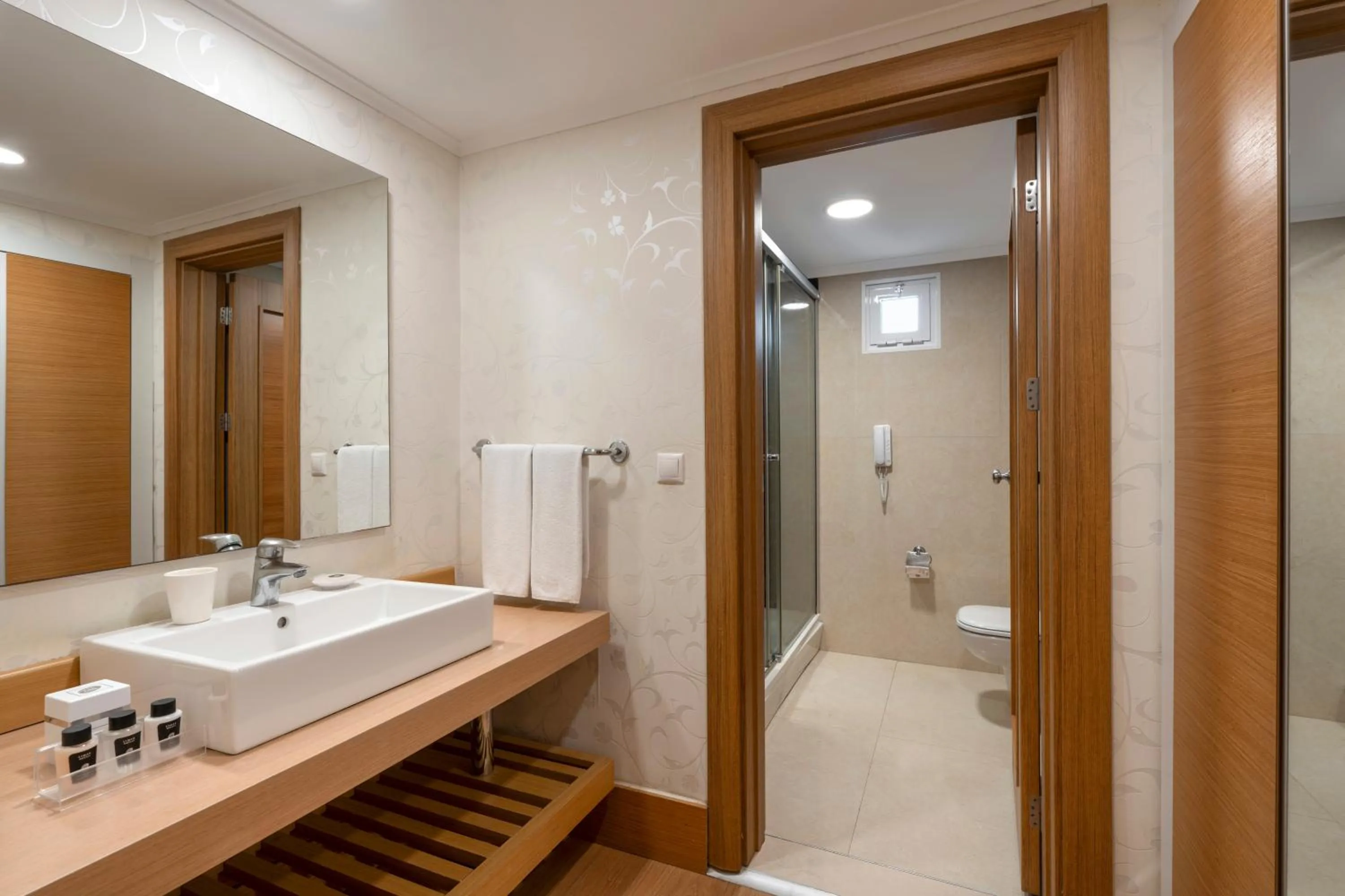 Shower in Limak Limra Hotel & Resort Kemer - Kids Concept