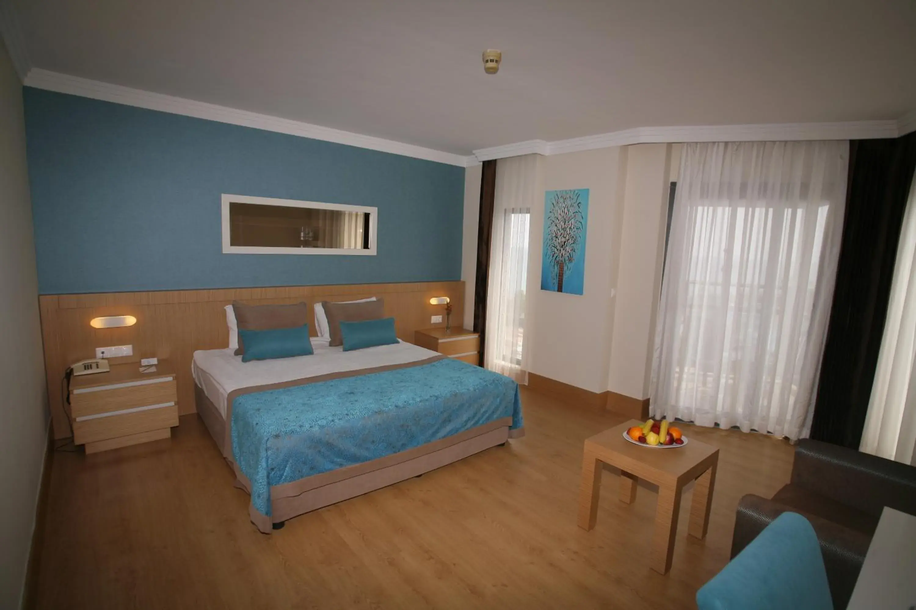 Shower, Bed in Limak Limra Hotel - Kids Concept