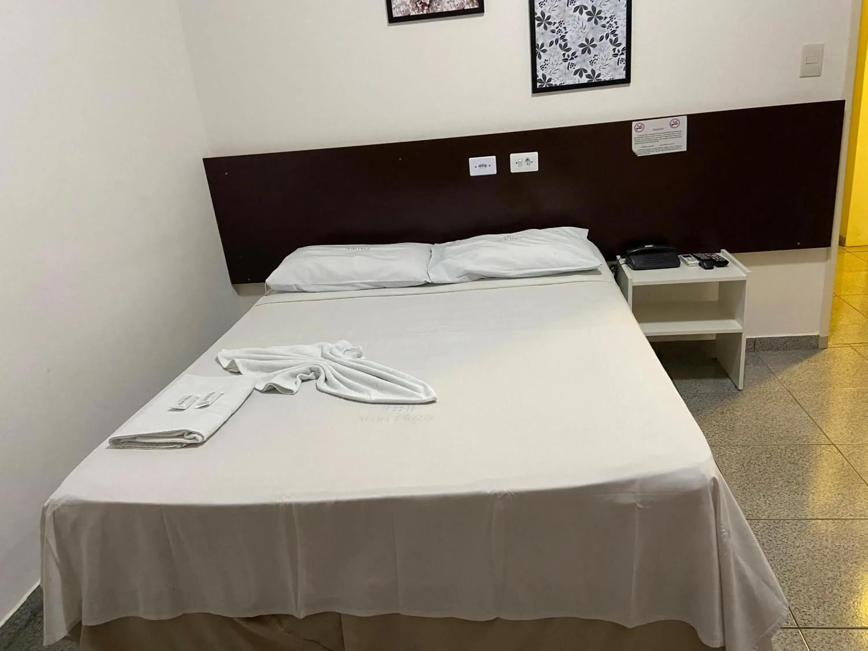 Bed in Aton Plaza Hotel Bed in Aton Plaza Hotel