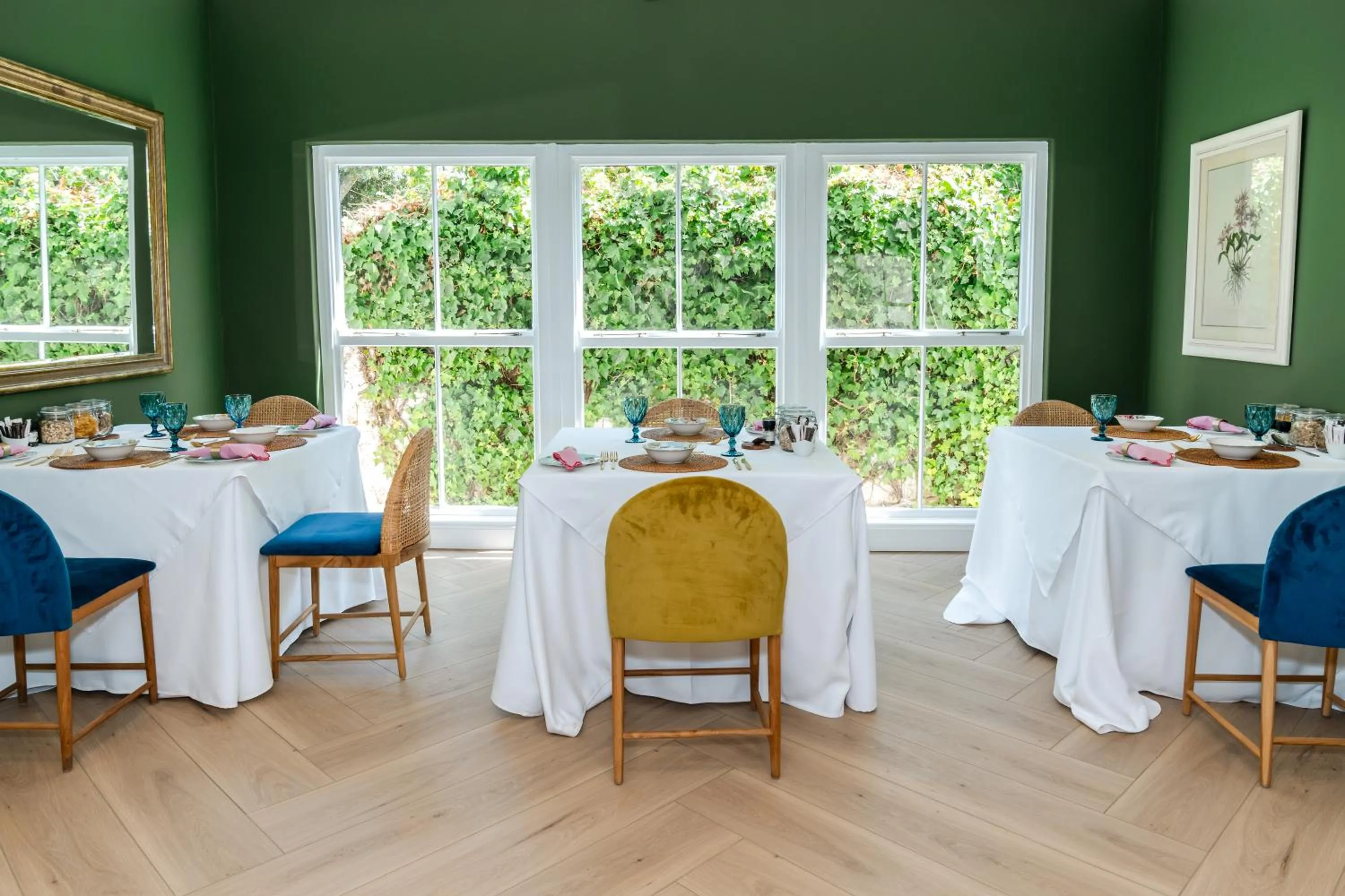 Dining area in Last Word Franschhoek