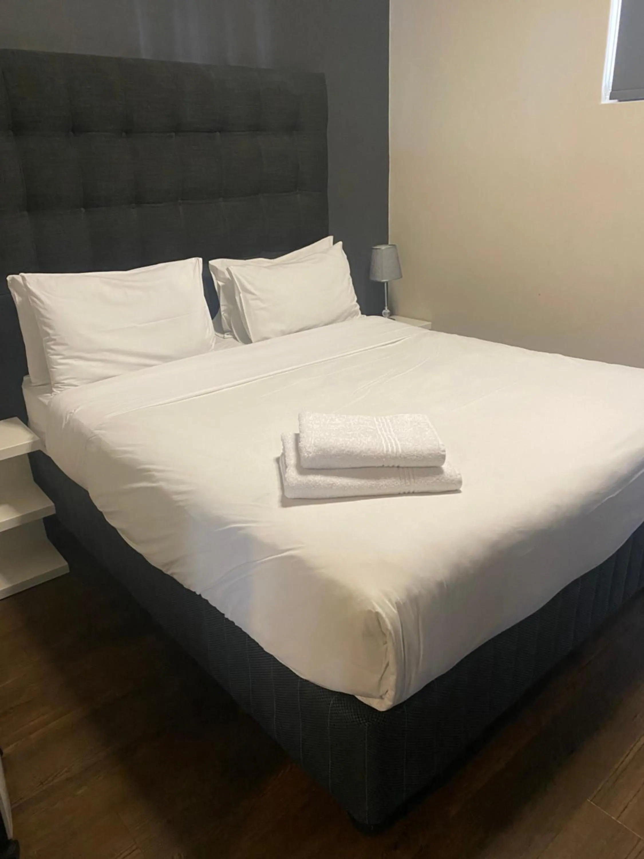 Bed in Easy Stay - The Vantage Rosebank