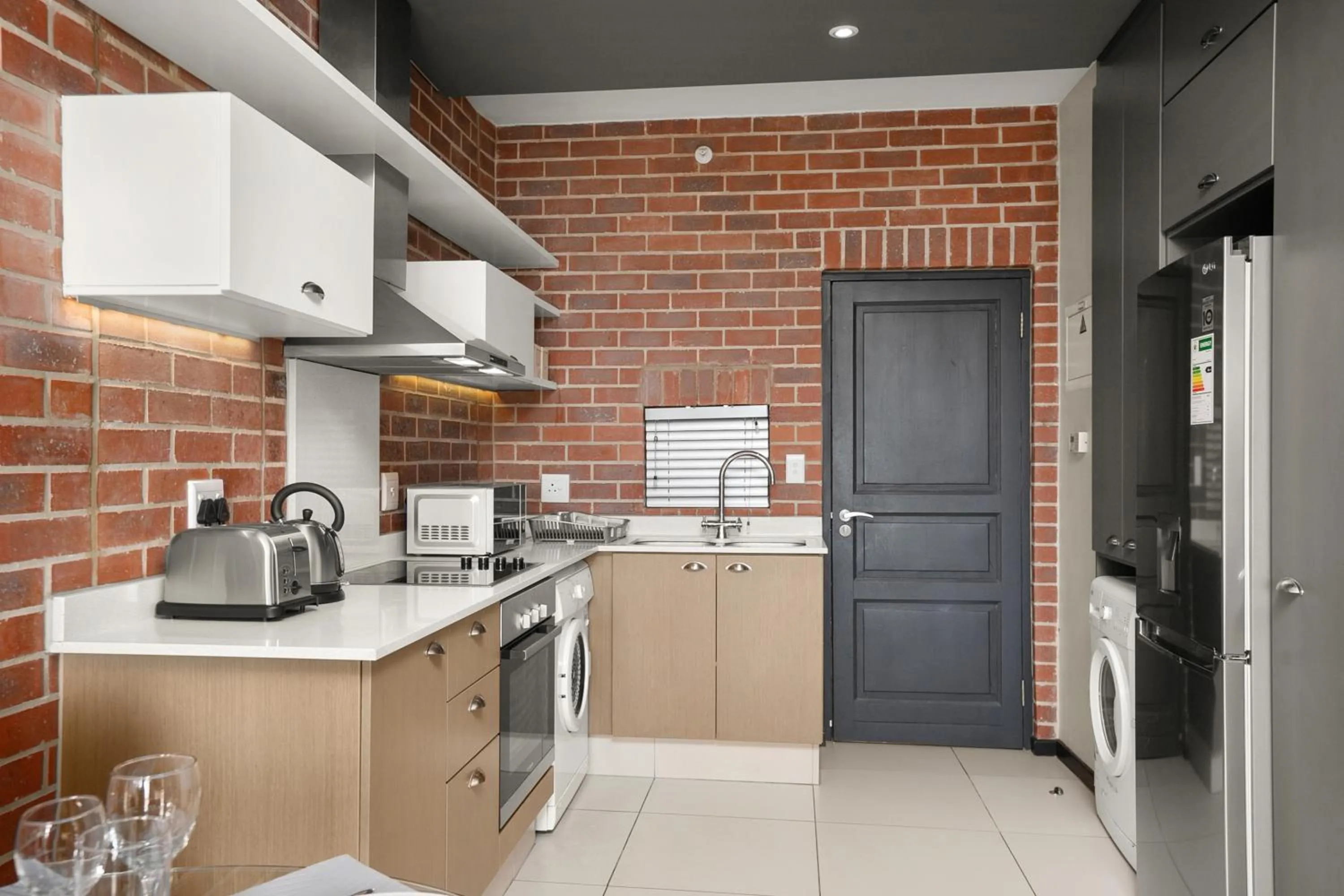Kitchen or kitchenette in Easy Stay - The Vantage Rosebank