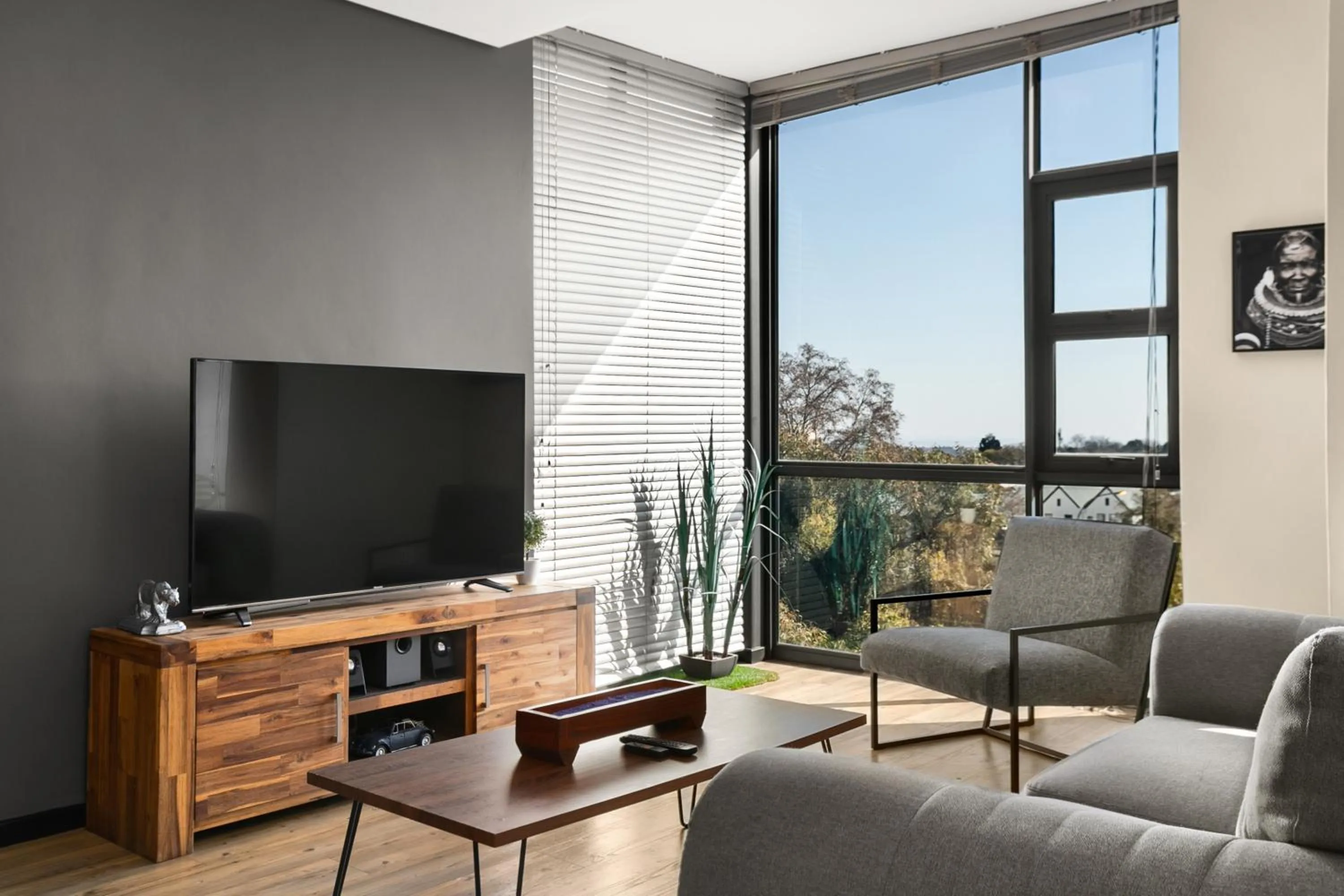 Communal lounge/ TV room in Easy Stay - The Vantage Rosebank