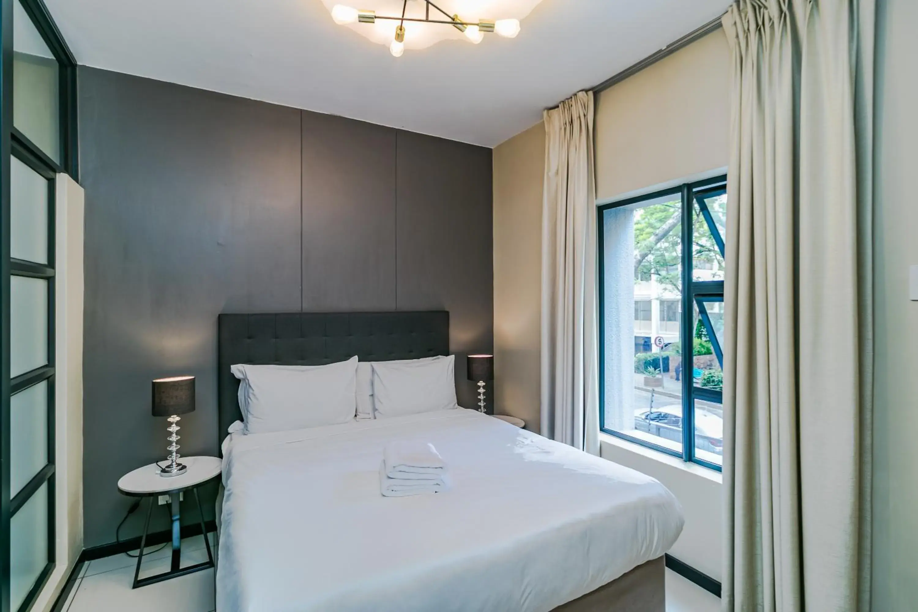 Apartment in Easy Stay - The Vantage Rosebank Apartment in Easy Stay - The Vantage Rosebank