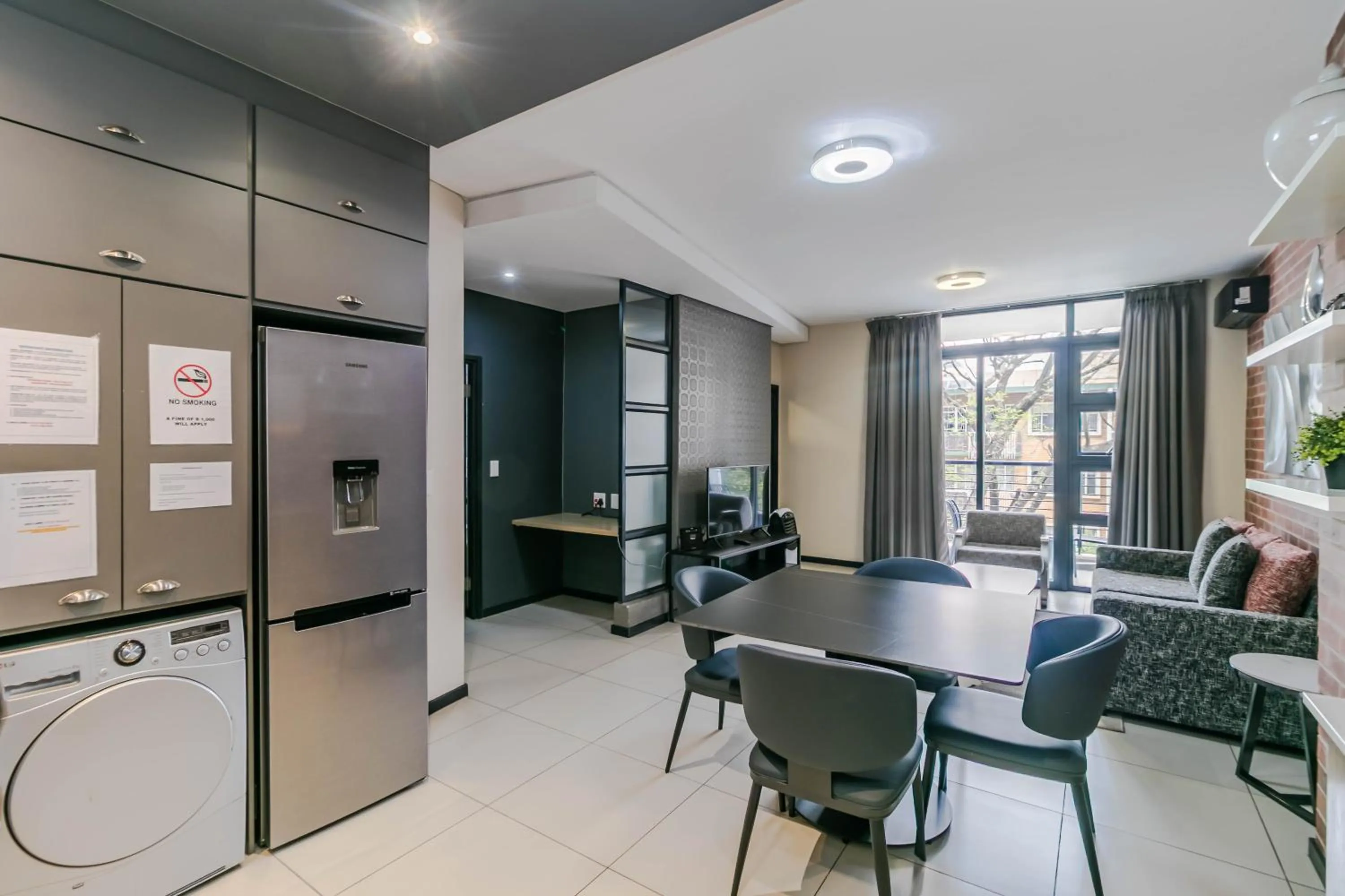 Kitchen or kitchenette in Easy Stay - The Vantage Rosebank