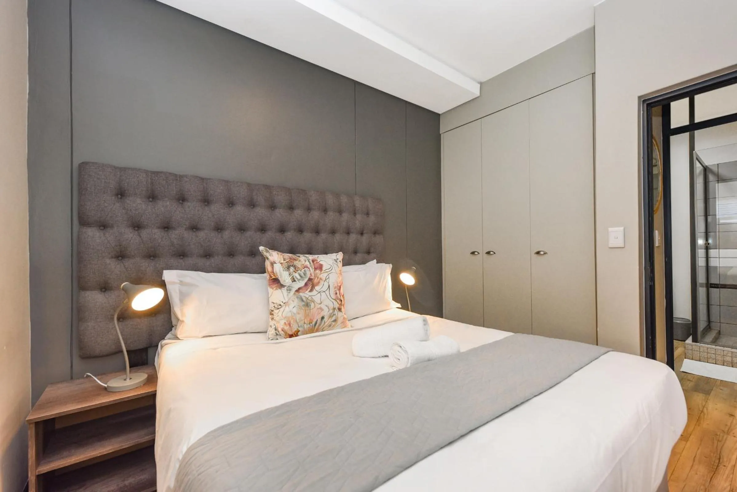 Bed in Easy Stay - The Vantage Rosebank