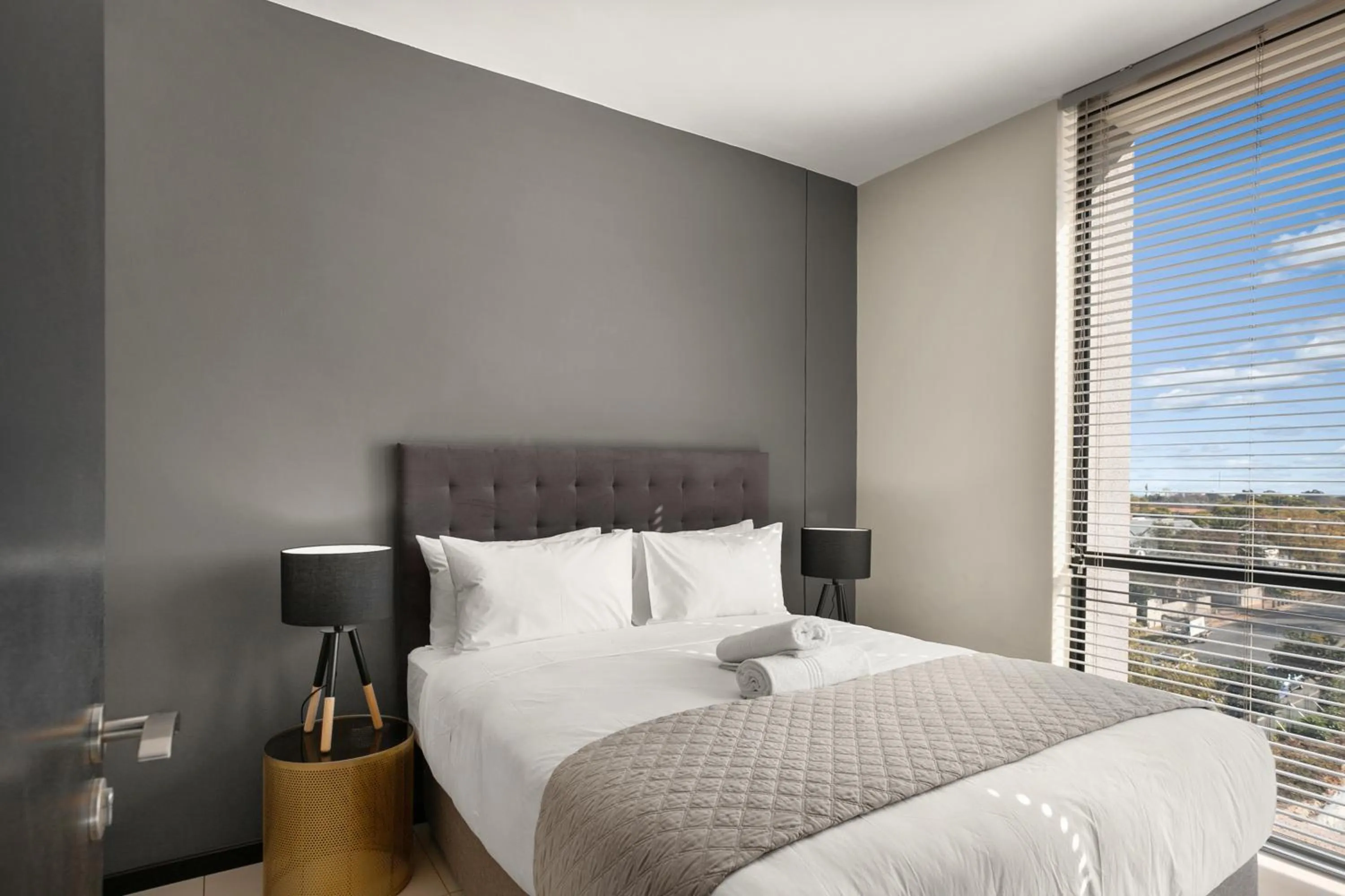 Bed in Easy Stay - The Vantage Rosebank