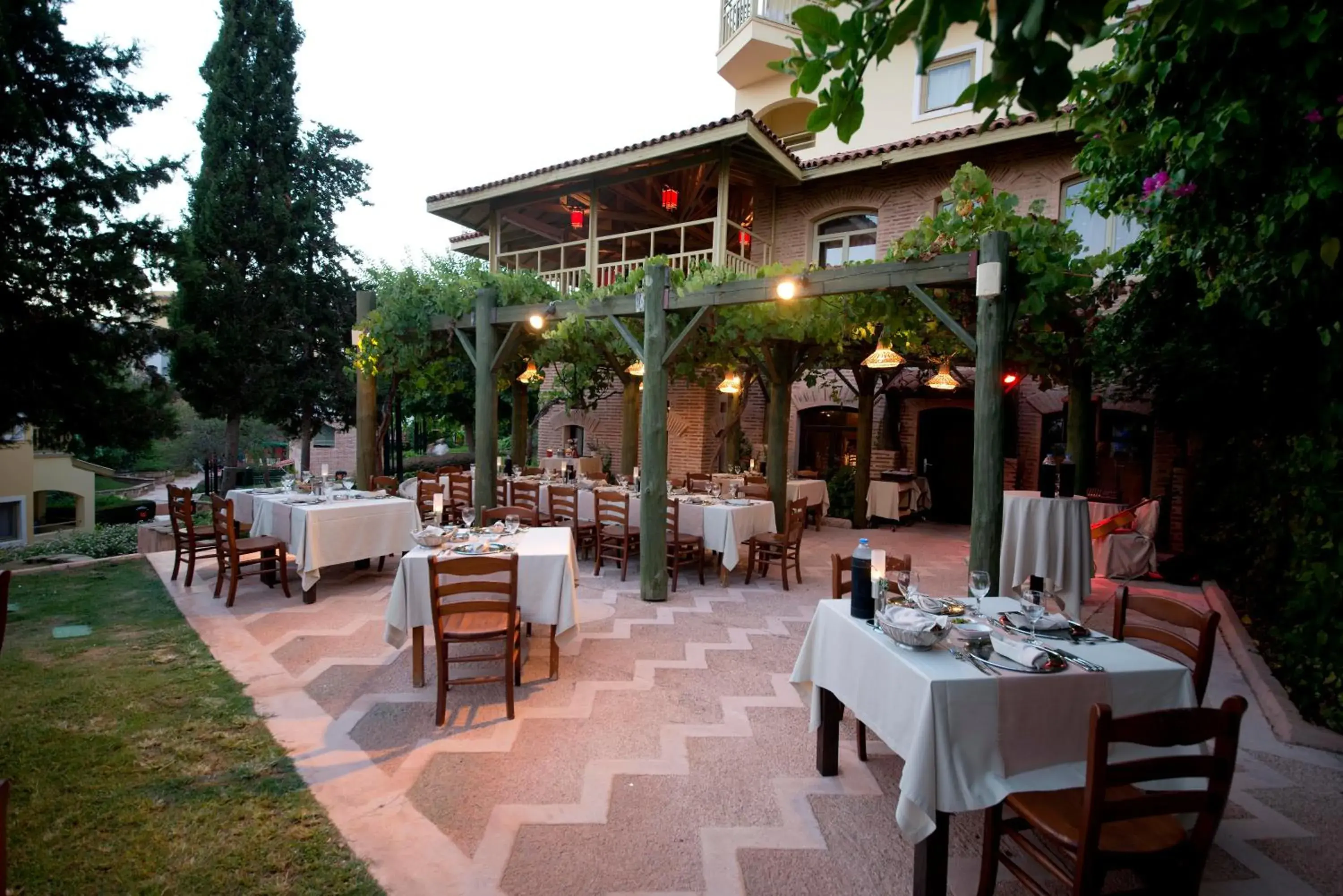 Restaurant/Places to Eat in Limak Arcadia Golf Resort - 2 children Free up to age 14