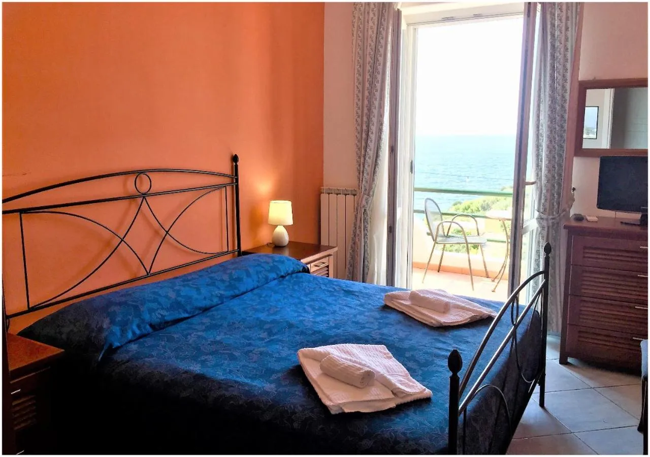 Bed in Hotel Ortensia