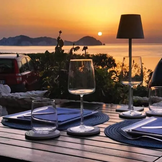 Restaurant/places to eat in Hotel Ortensia