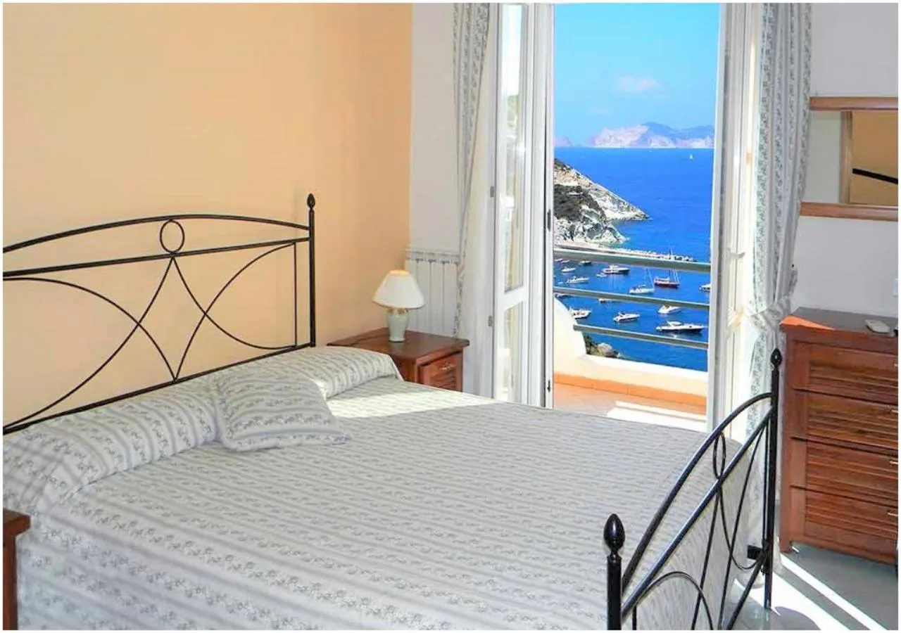 Bed in Hotel Ortensia