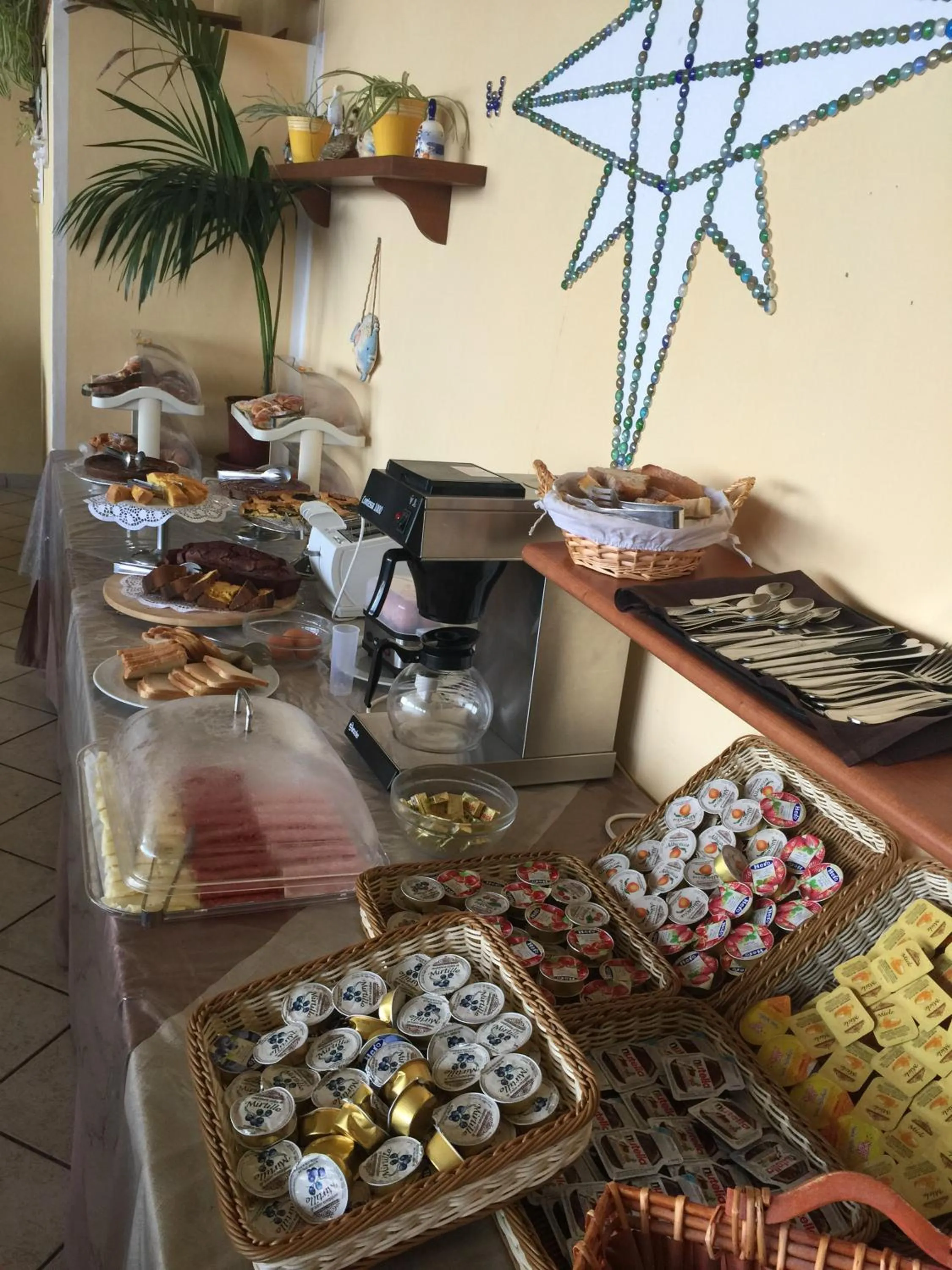 Breakfast in Hotel Ortensia