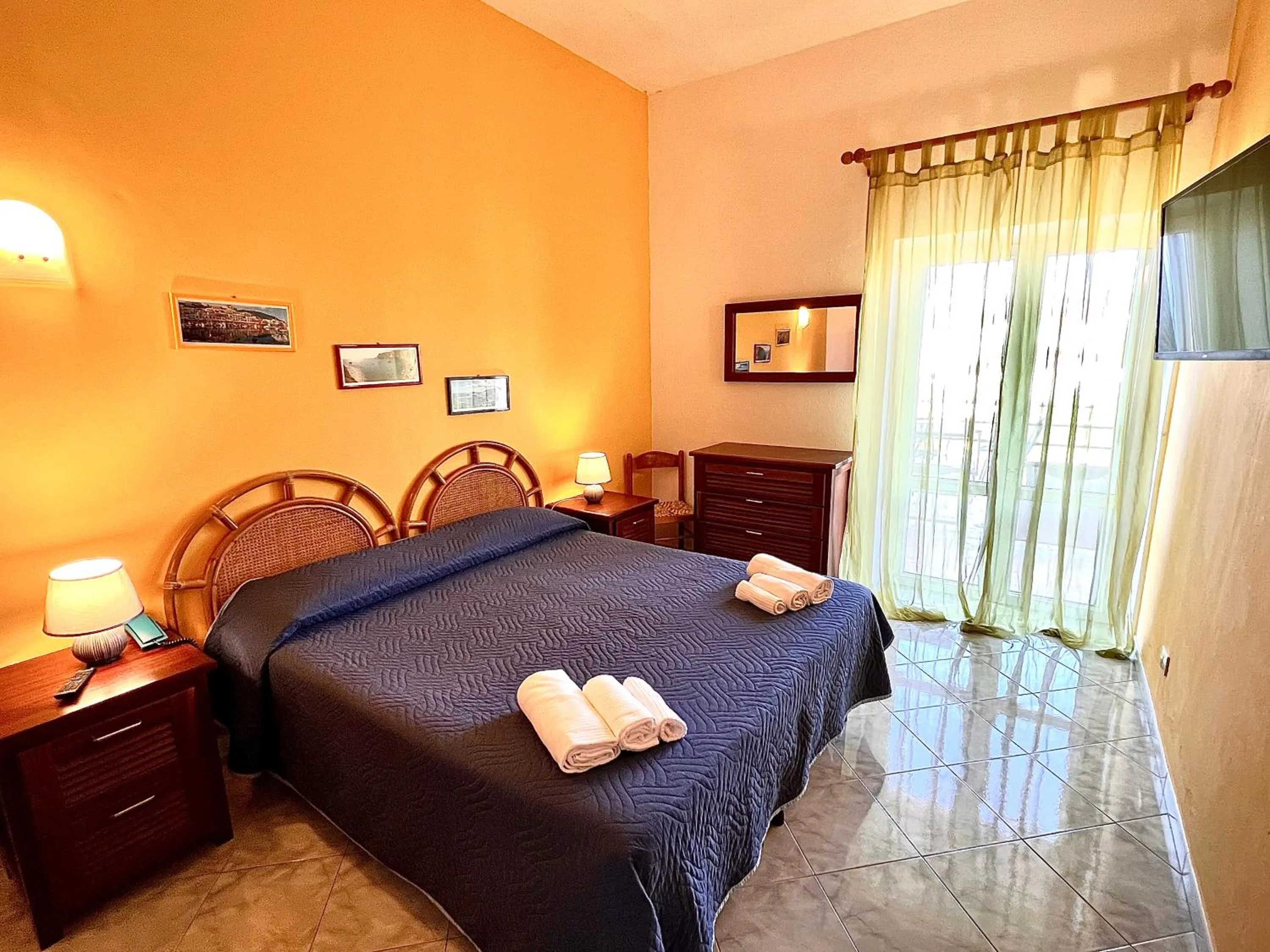 Bed in Hotel Ortensia