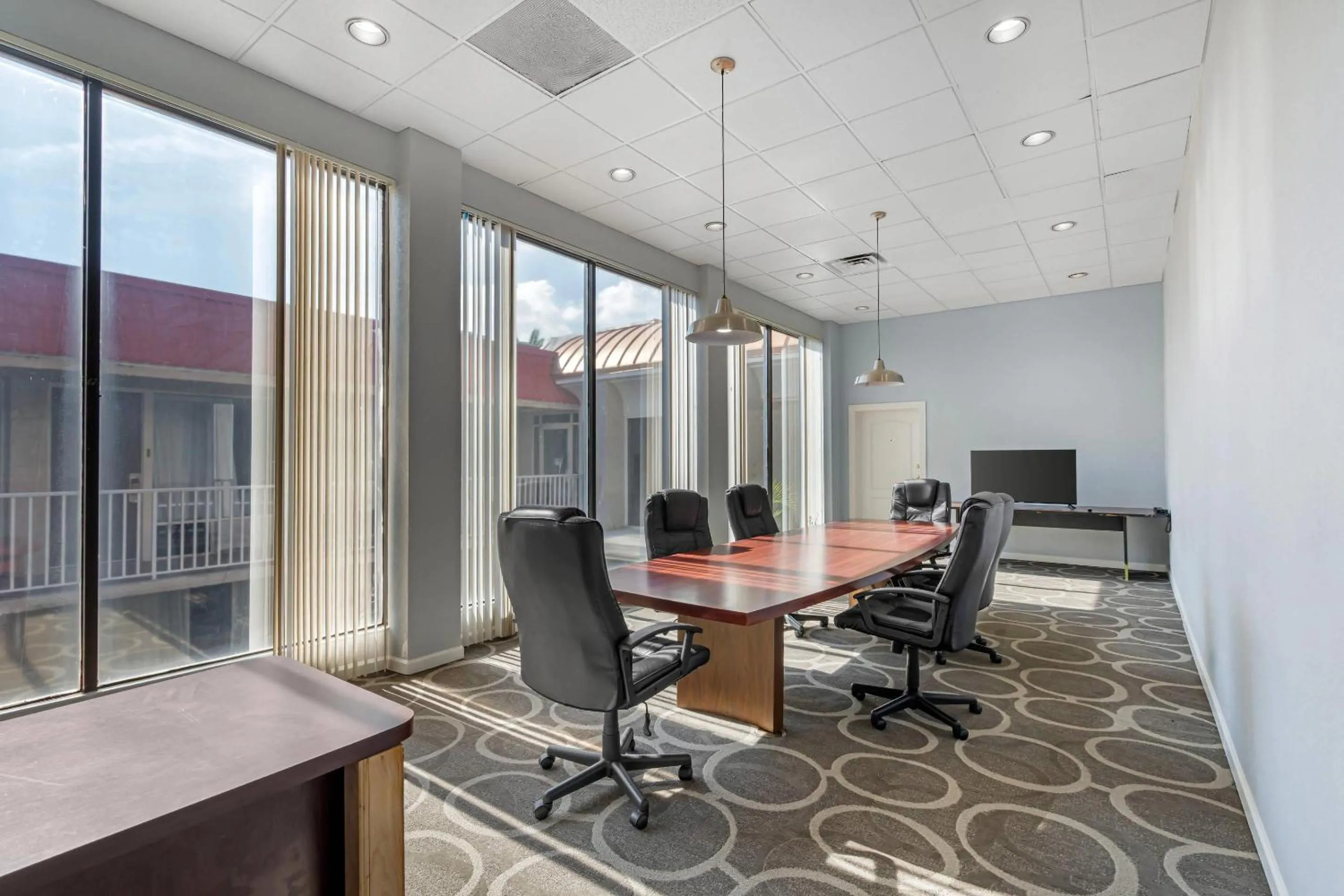 Meeting/conference room in Quality Inn & Suites Conference Center