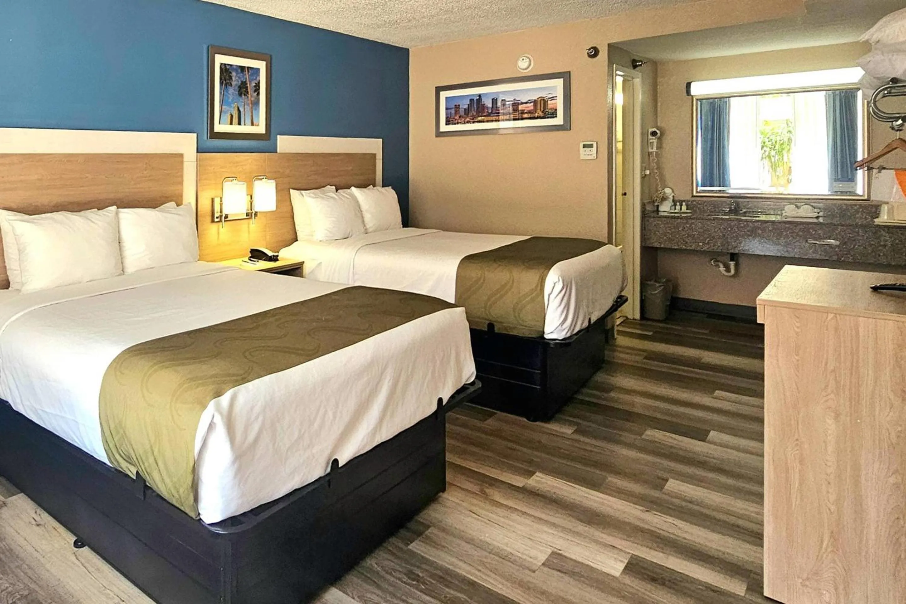 Bedroom, Bed in Quality Inn & Suites Conference Center