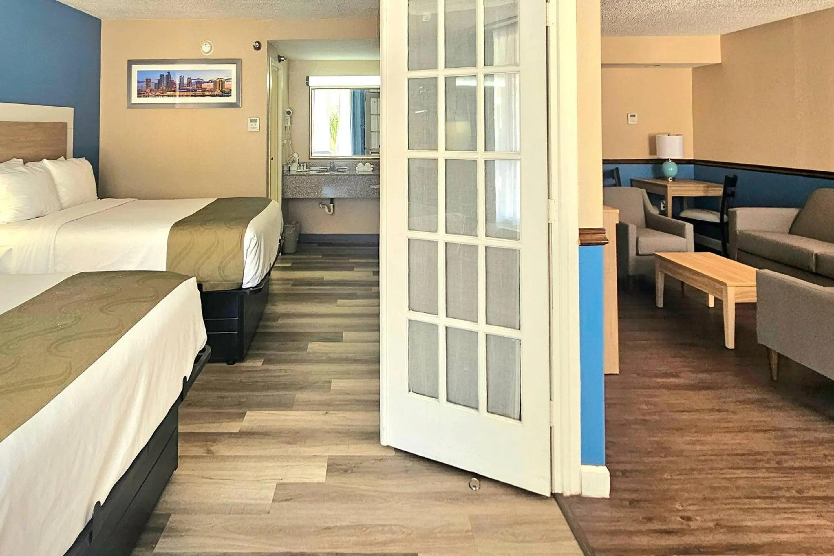 Bedroom, Bed in Quality Inn & Suites Conference Center
