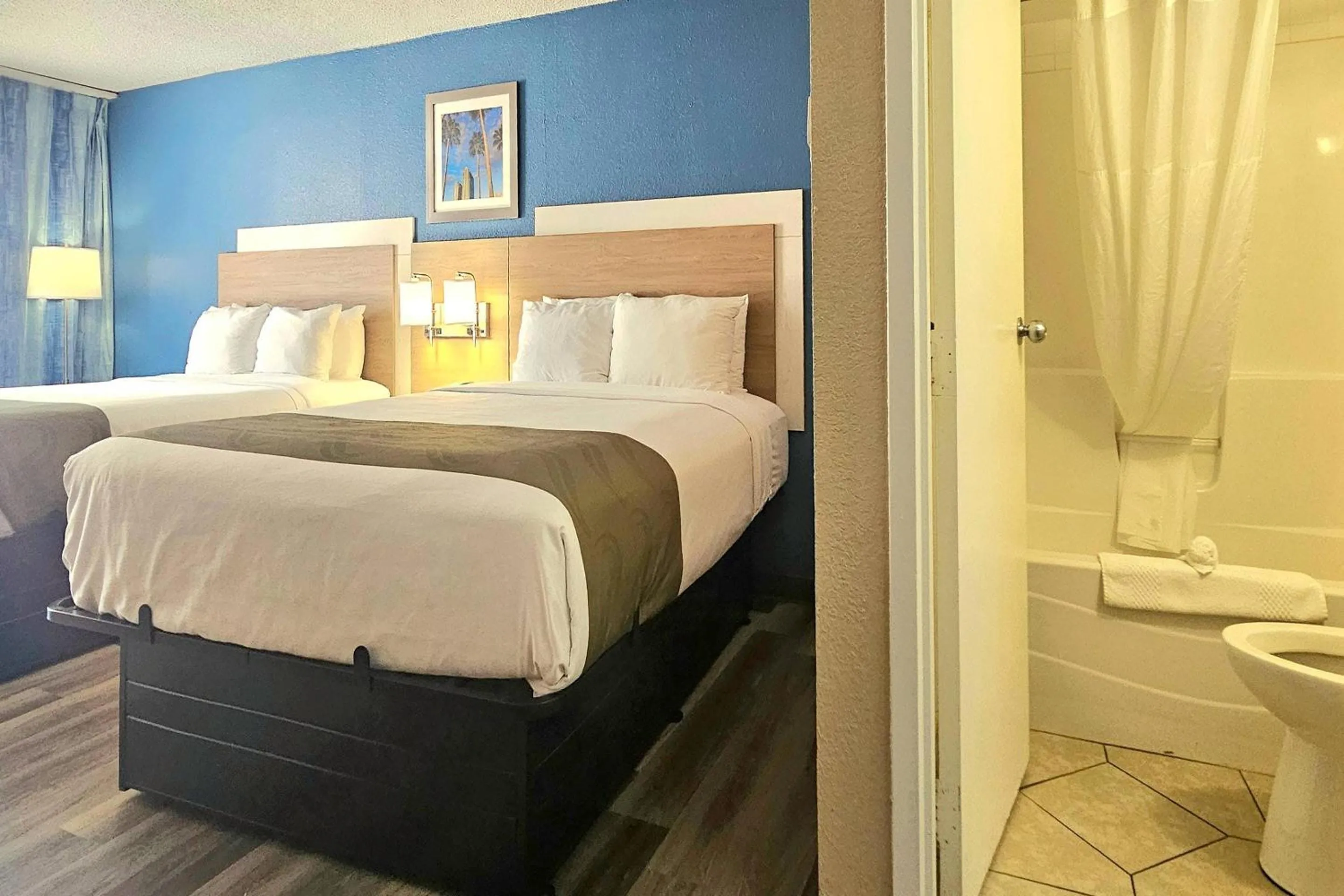Bedroom, Bed in Quality Inn & Suites Conference Center