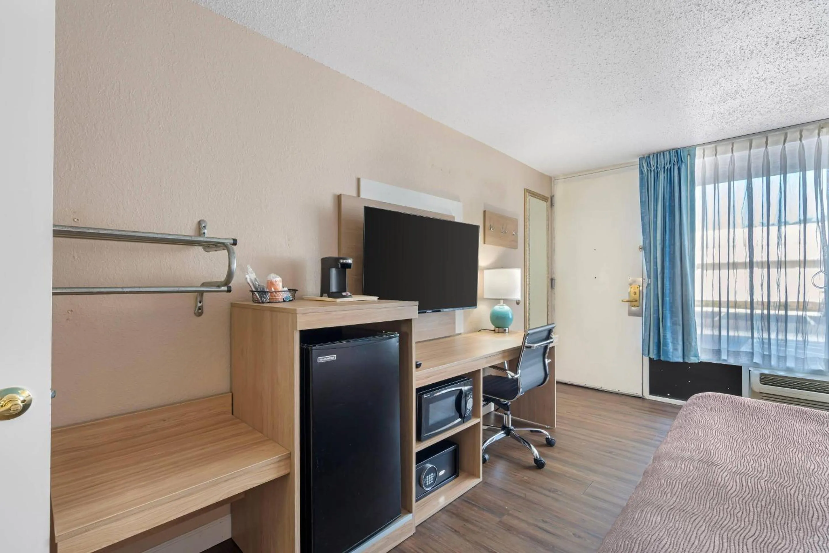 Bedroom in Quality Inn & Suites Conference Center