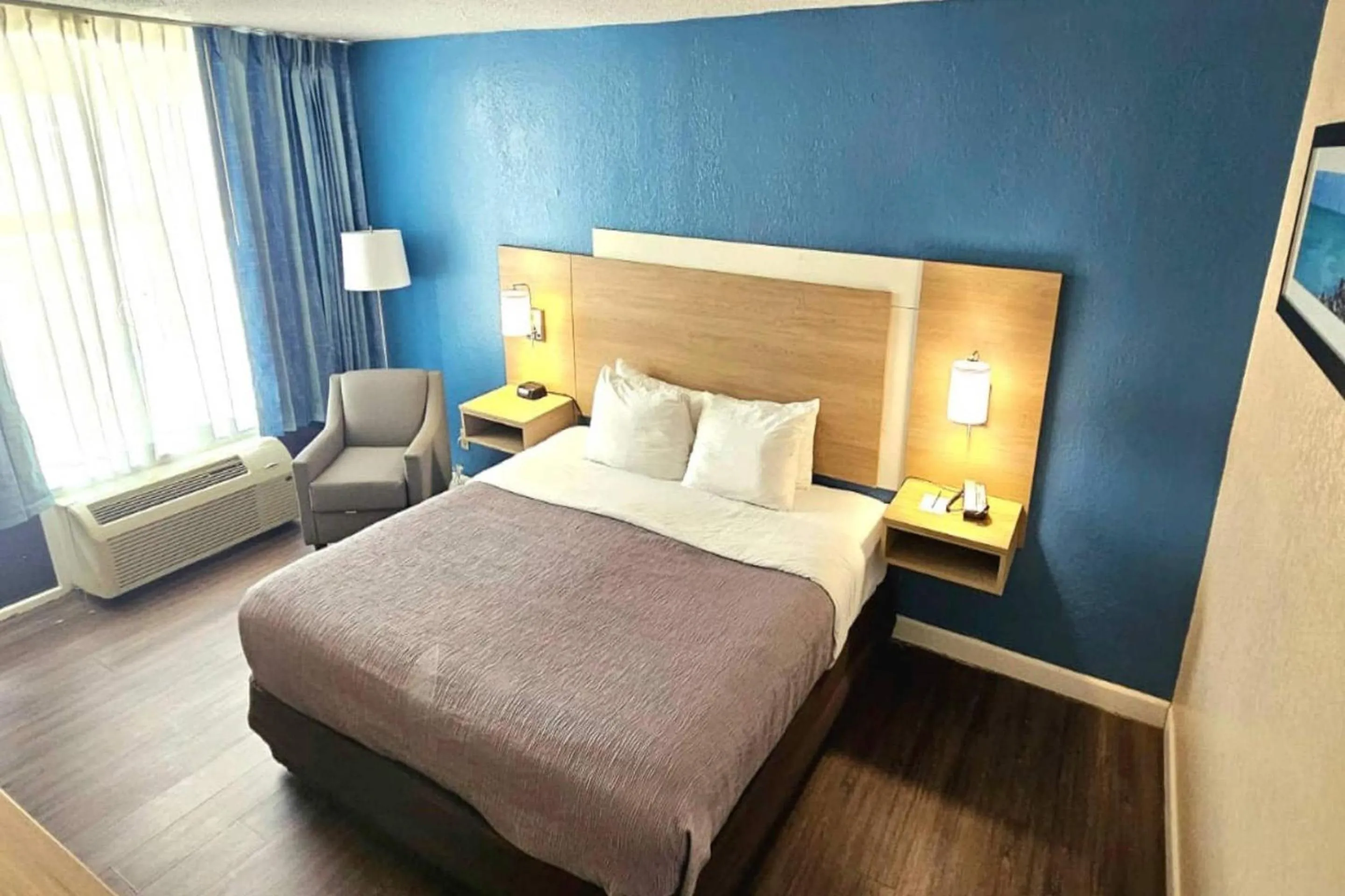 Bedroom, Bed in Quality Inn & Suites Conference Center