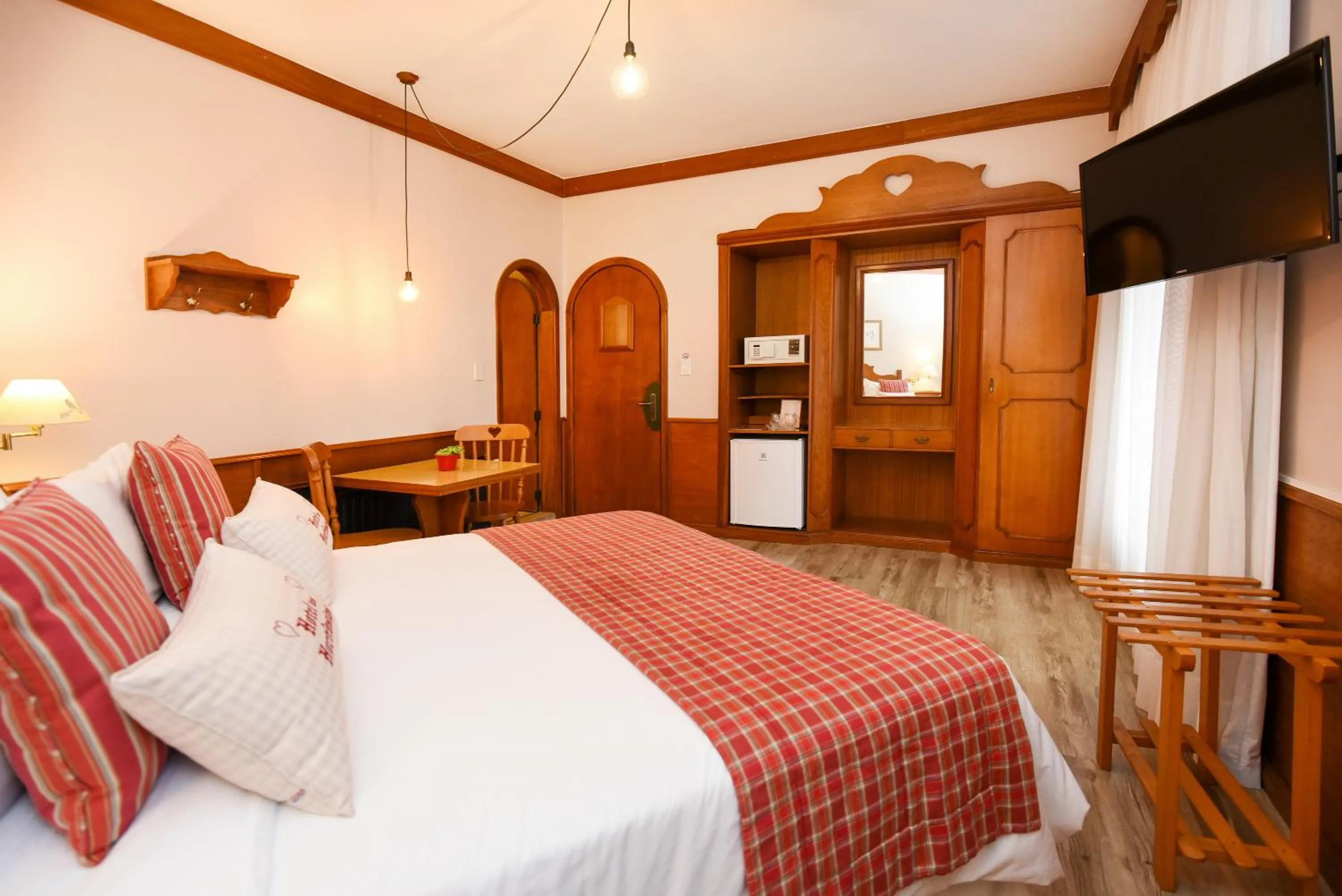 Photo of the whole room, Bed in Hotel das Hortênsias