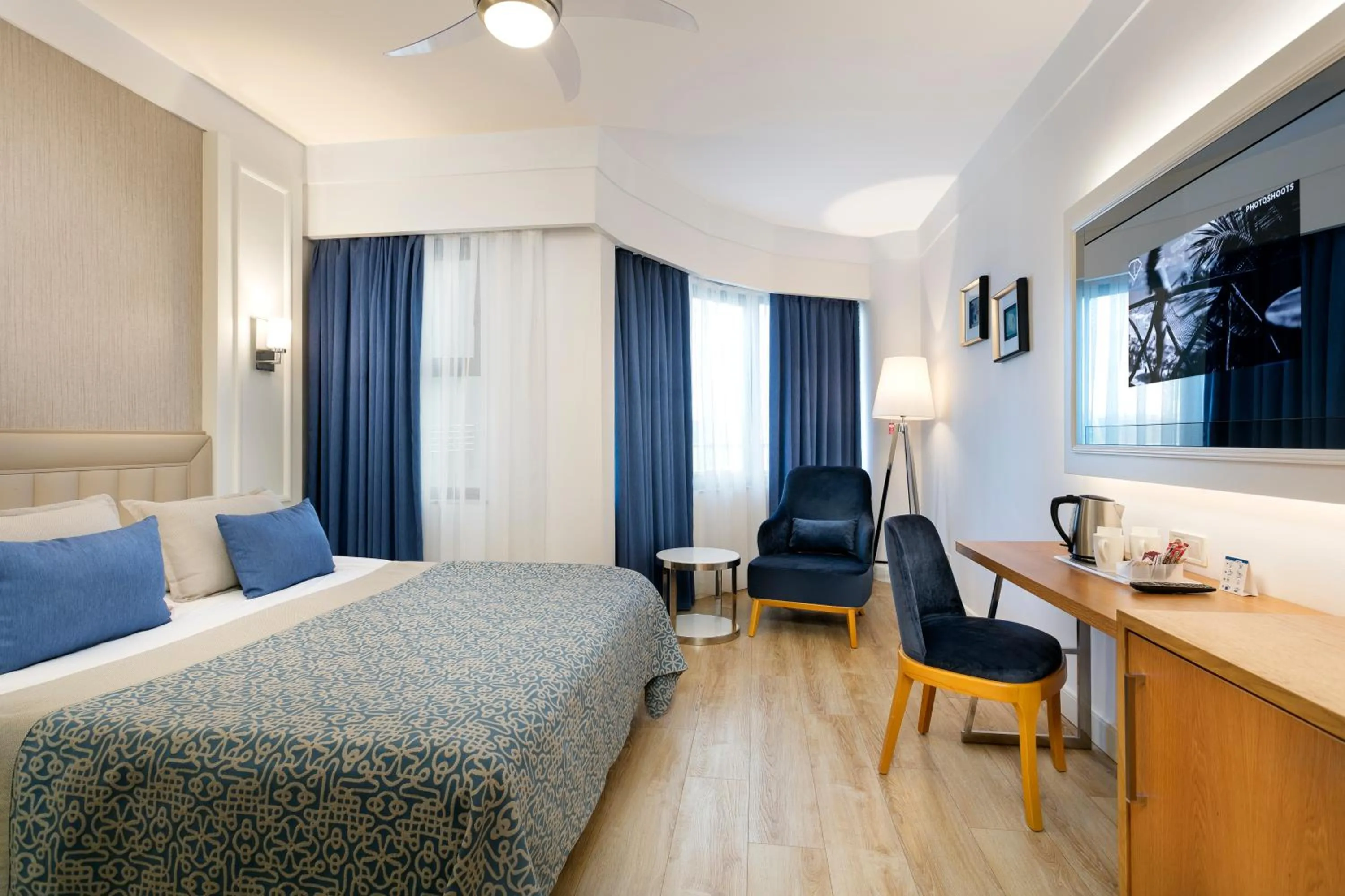 Bedroom, Bed in Limak Atlantis Deluxe Hotel Belek