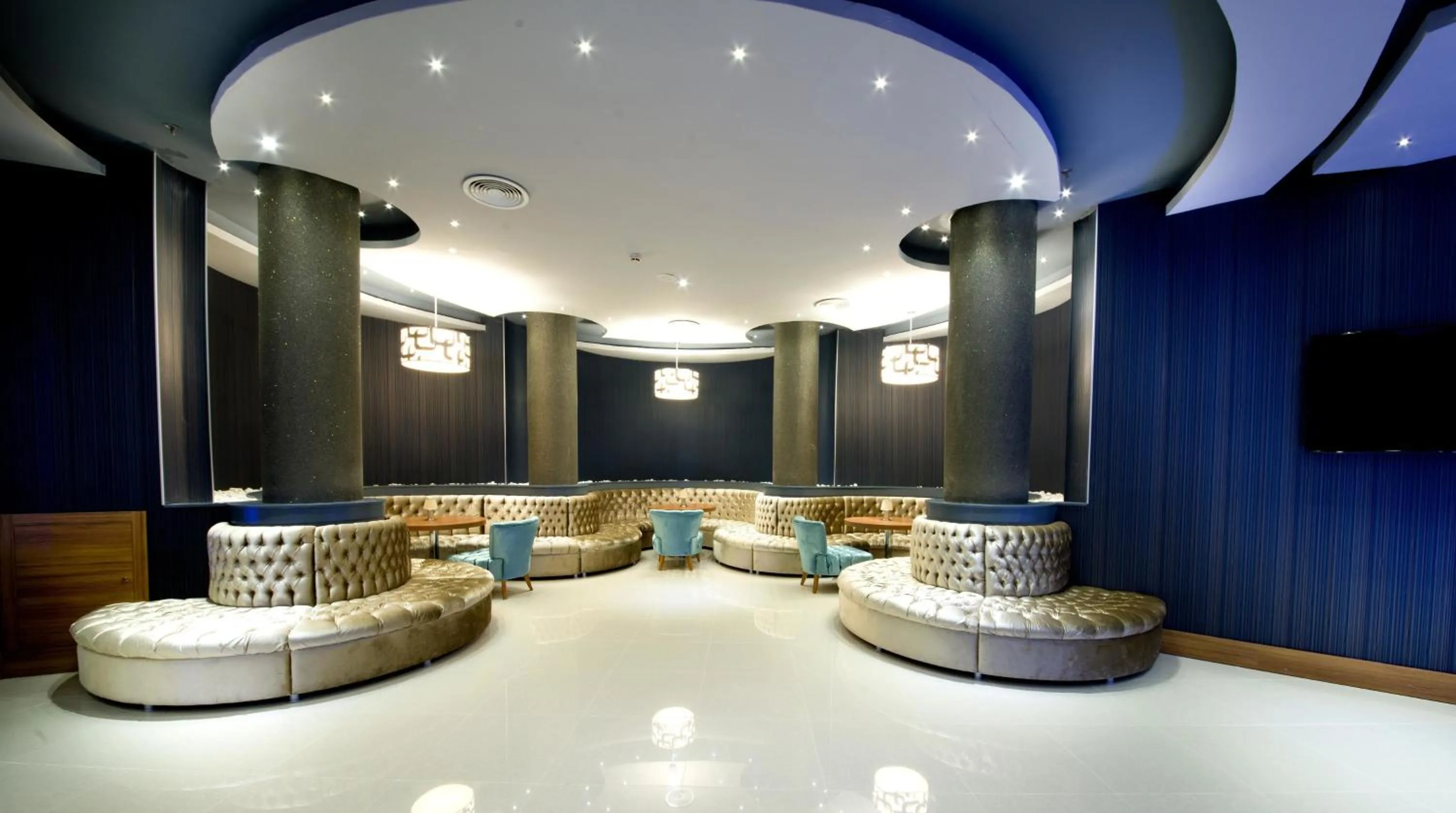 Lounge or bar in Limak Atlantis Deluxe Hotel Belek