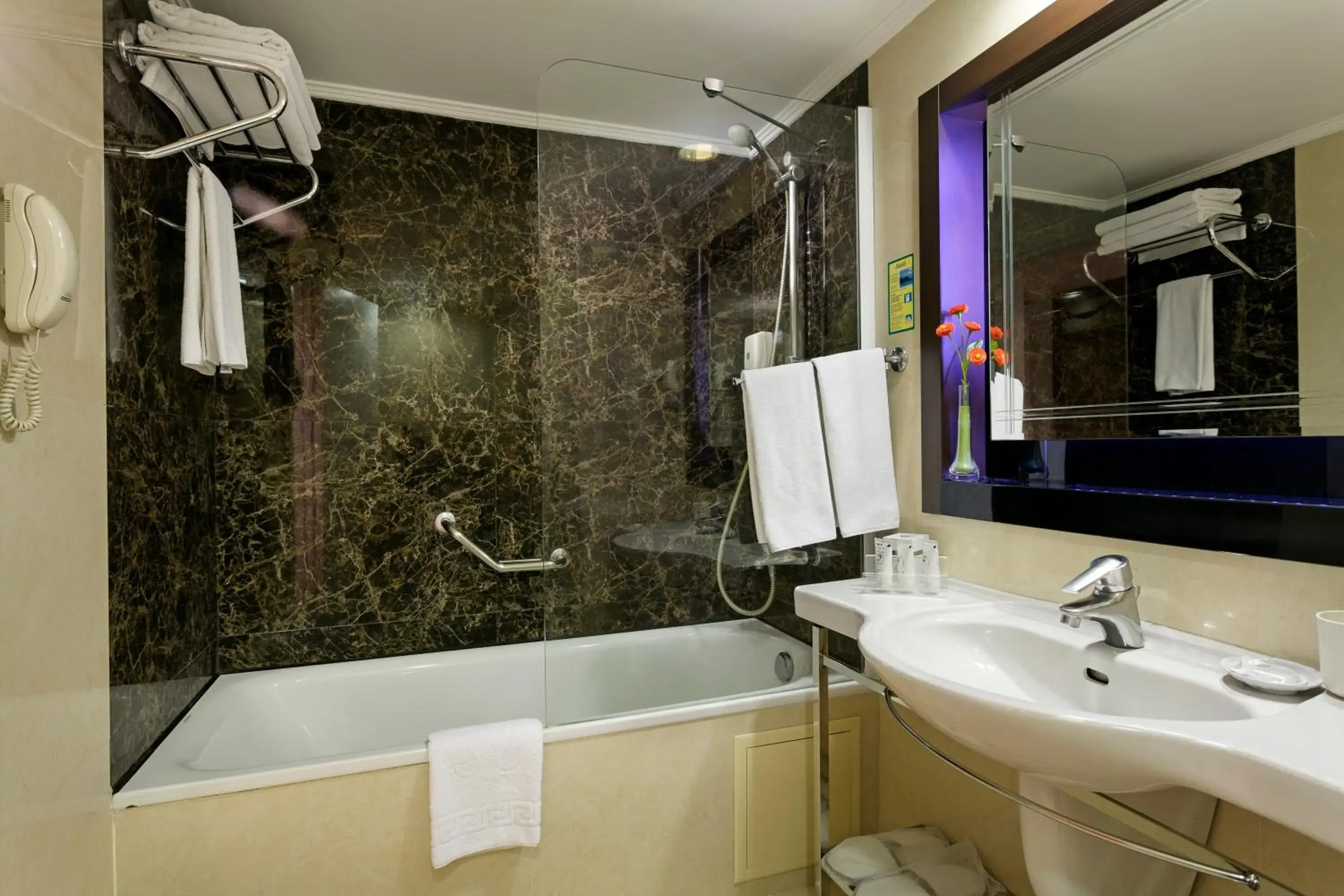 Bathroom in Limak Atlantis Deluxe Hotel-2 Children Free up to Age 14