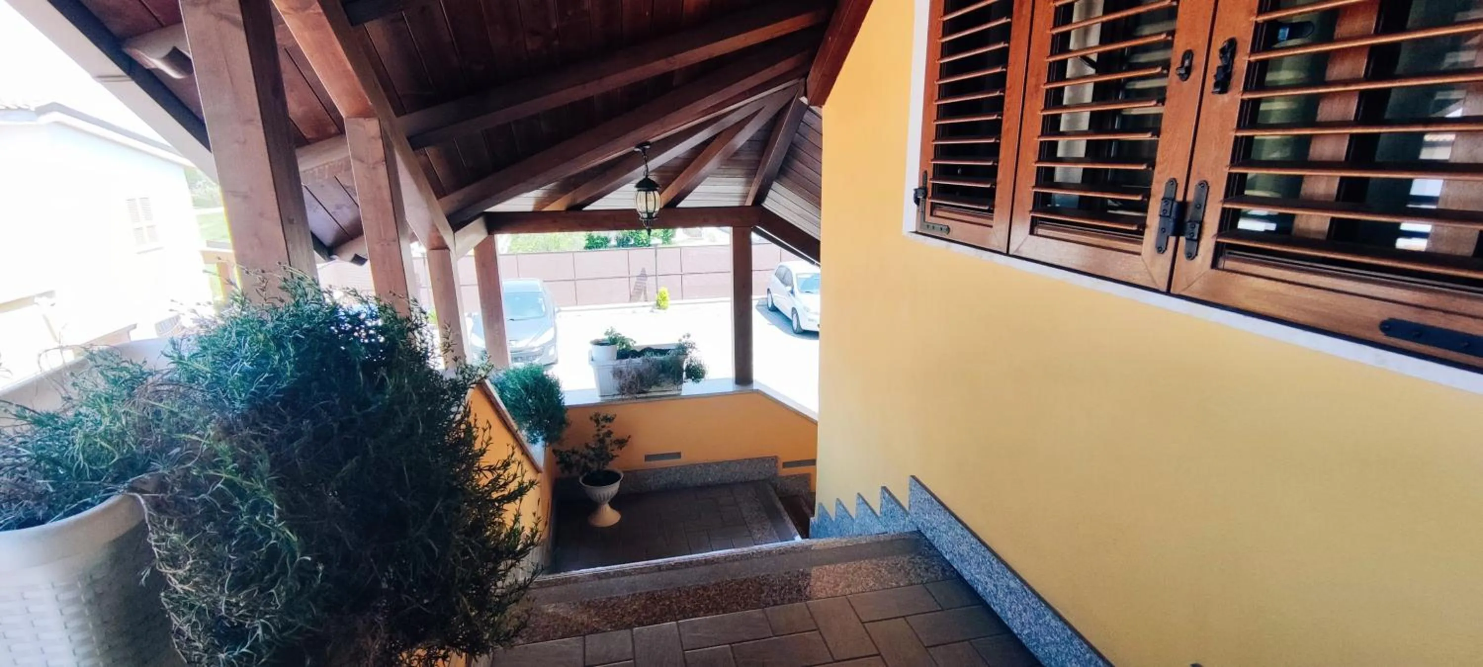 Property building in Affittacamere Stranamore