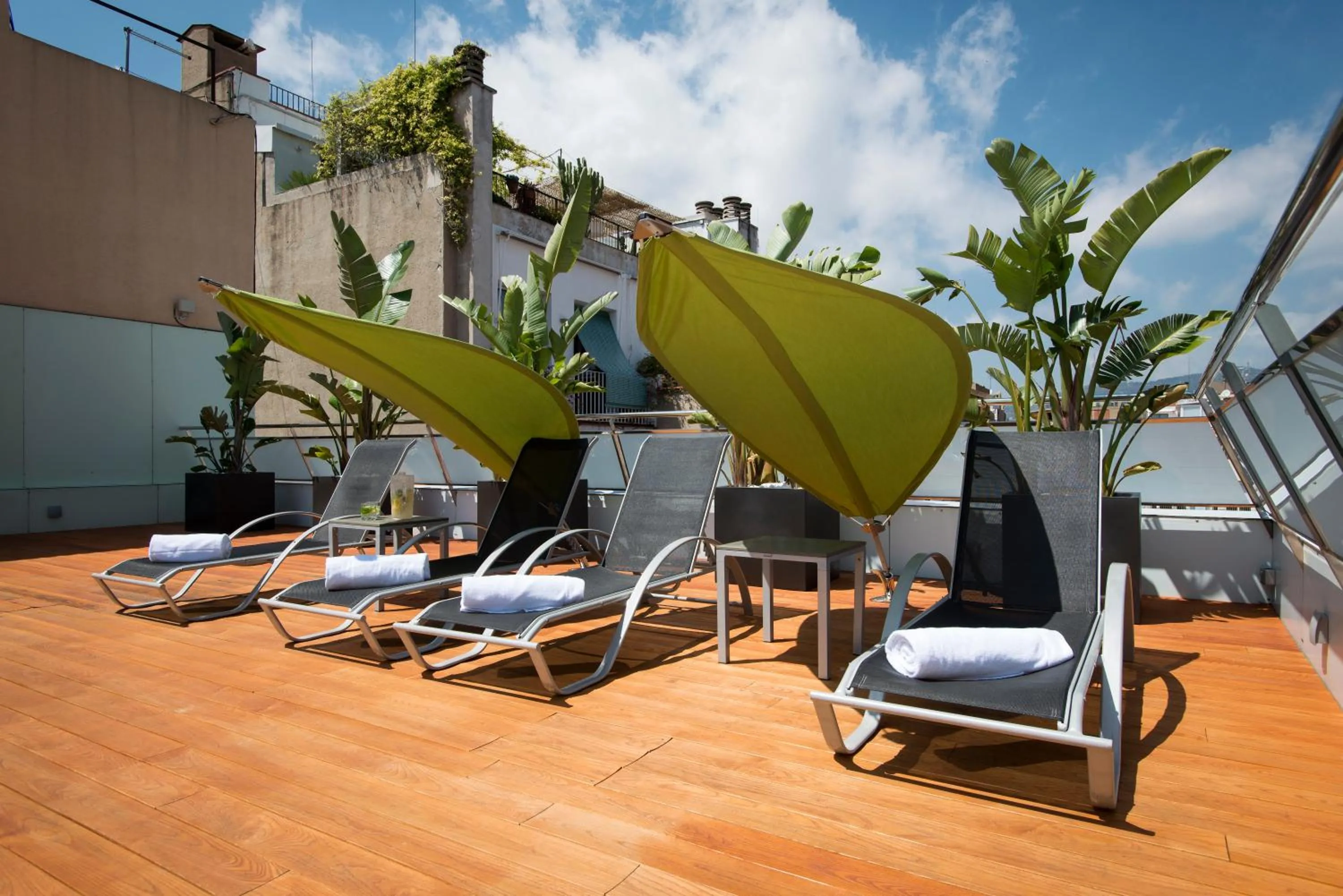 Balcony/Terrace in Ako Suite Hotel