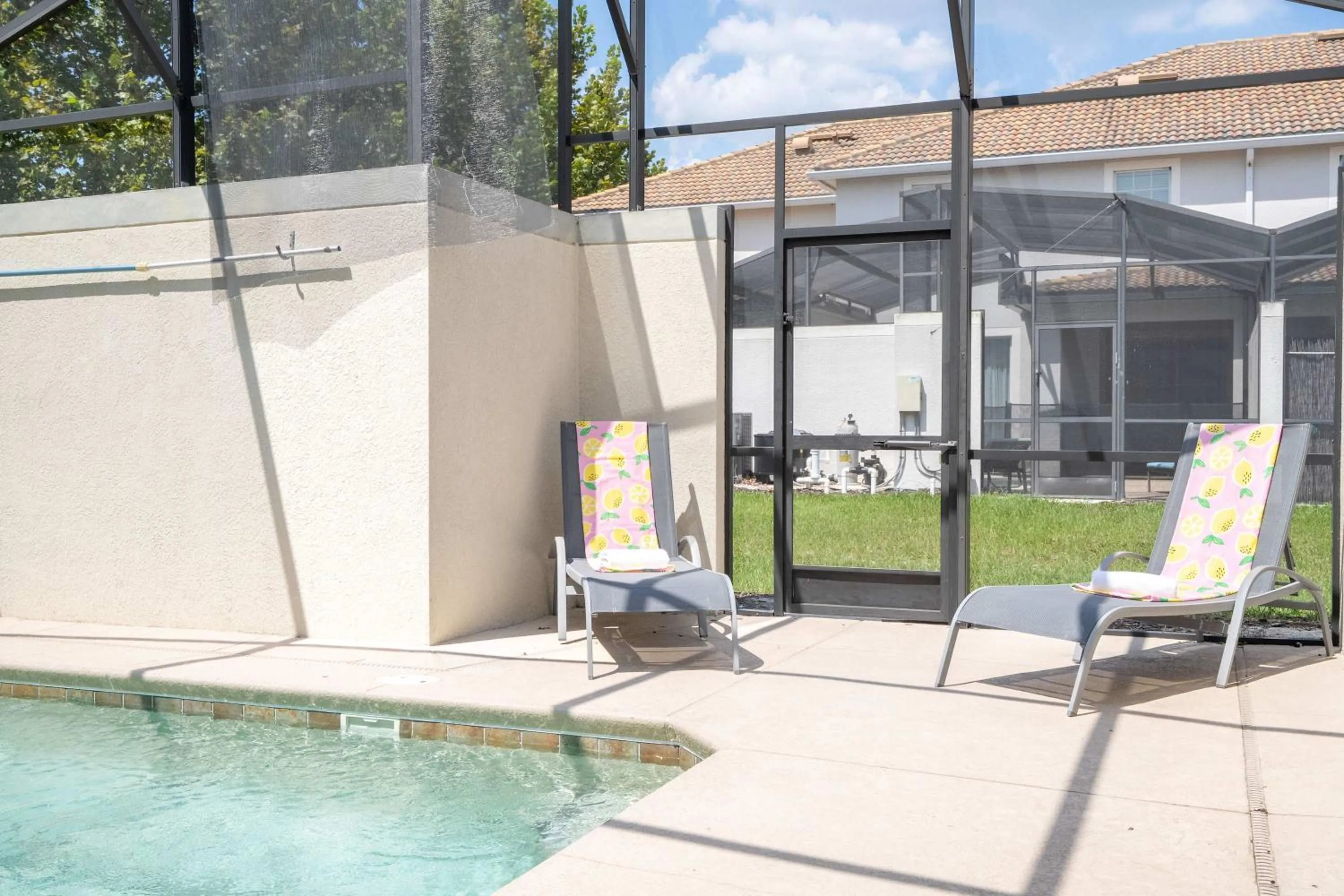 Family Friendly Four Bedrooms w/ Pool 4896