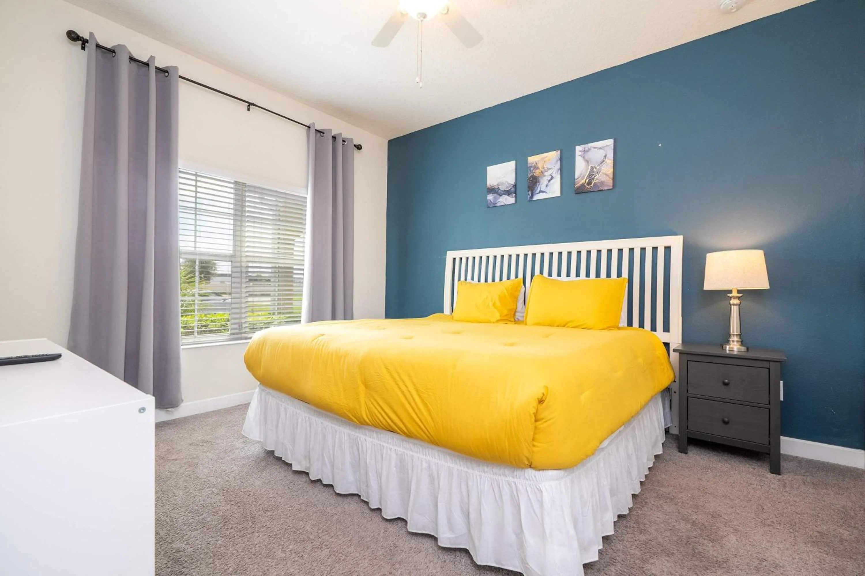 Bed in Family Friendly Four Bedrooms w/ Pool 4896