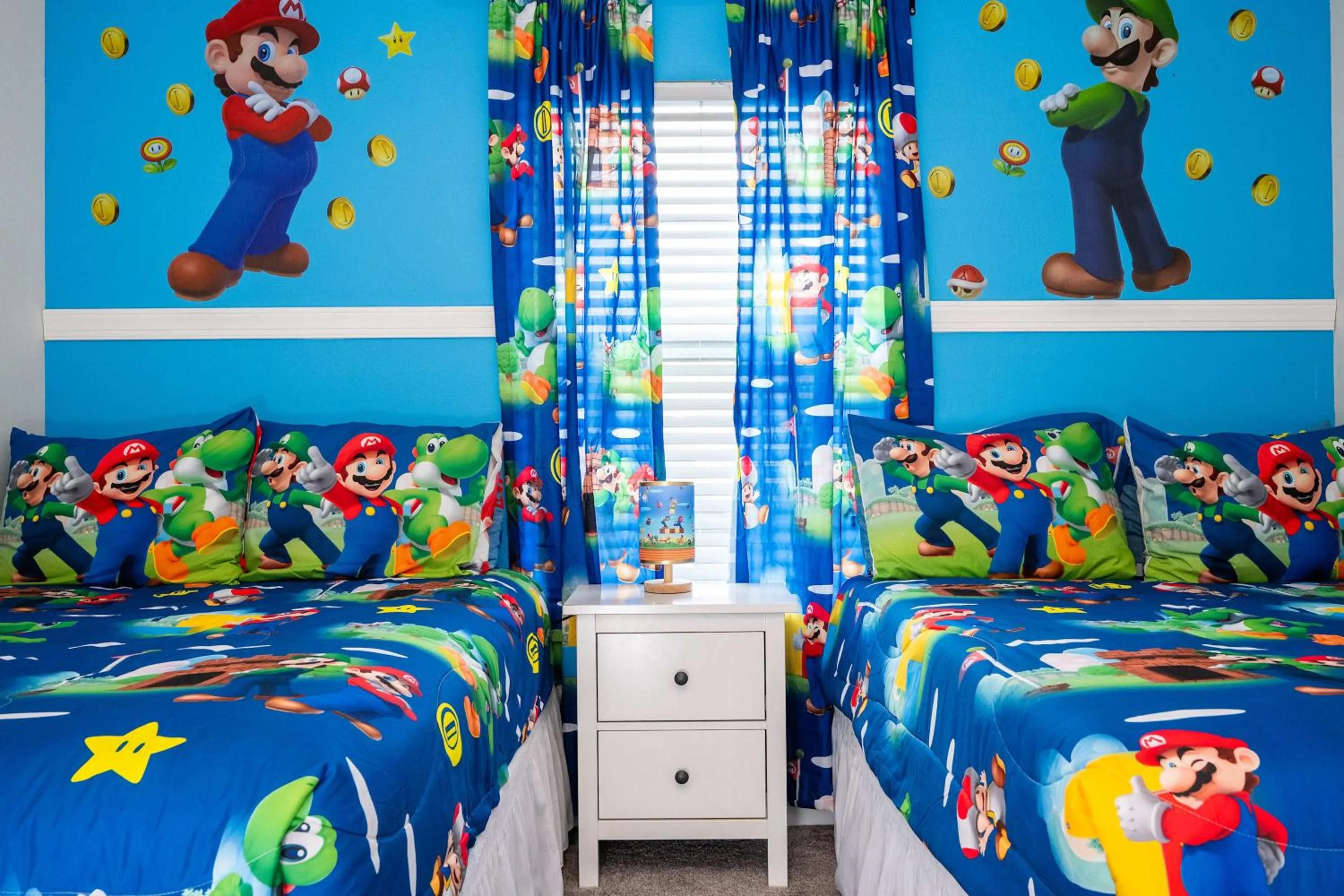 Bed in Family Friendly Four Bedrooms w/ Pool 4896