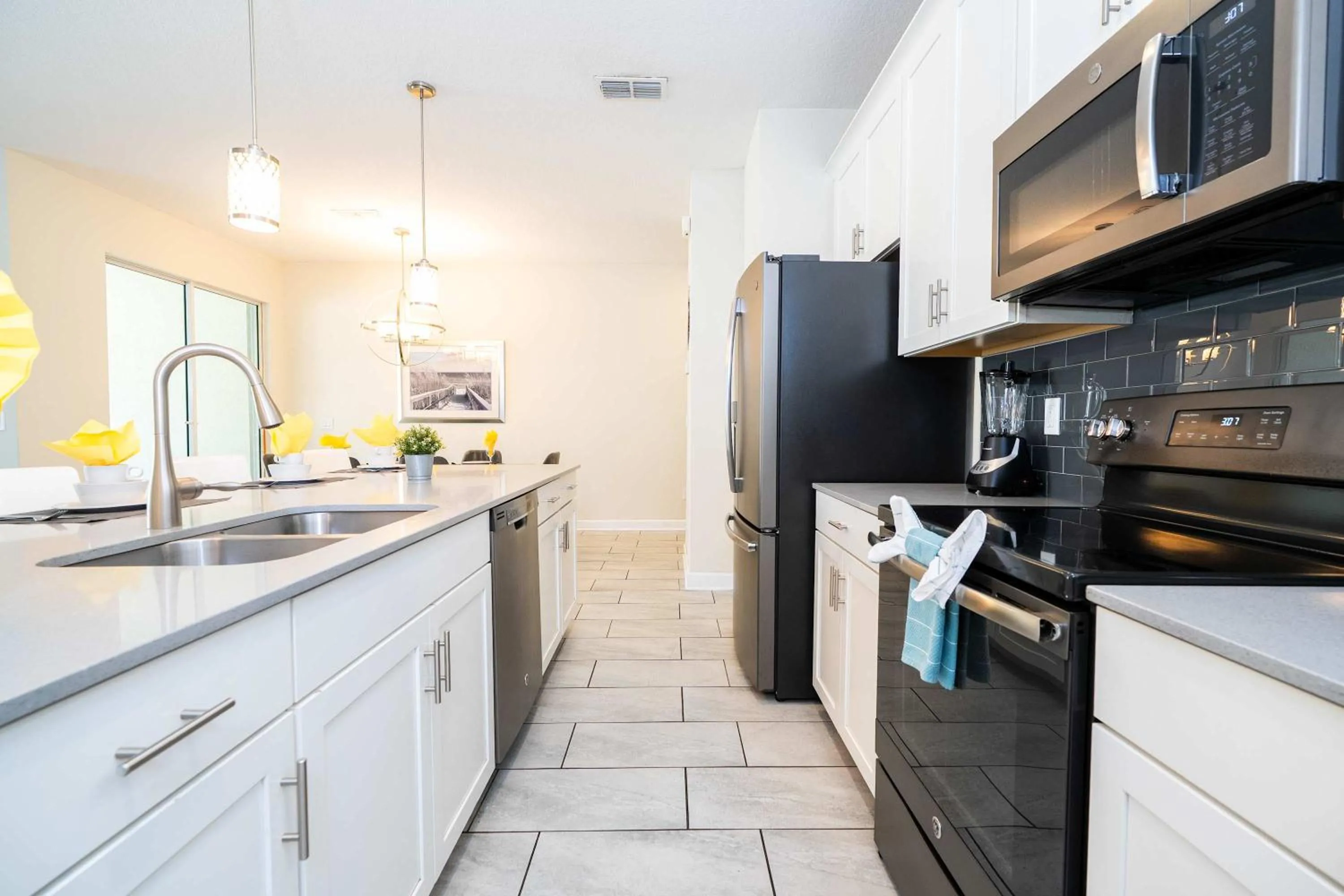 Family Friendly Four Bedrooms w/ Pool 4896