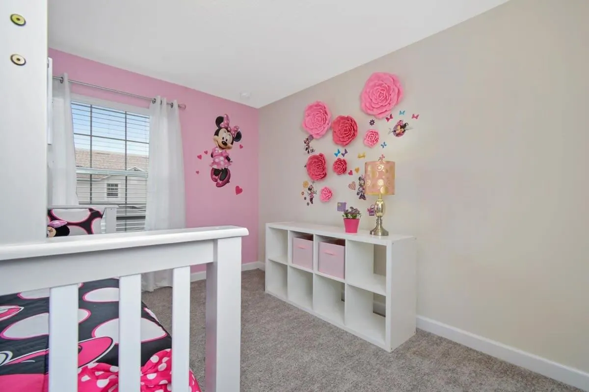 Four Bedrooms close to Disney w Pool 4898