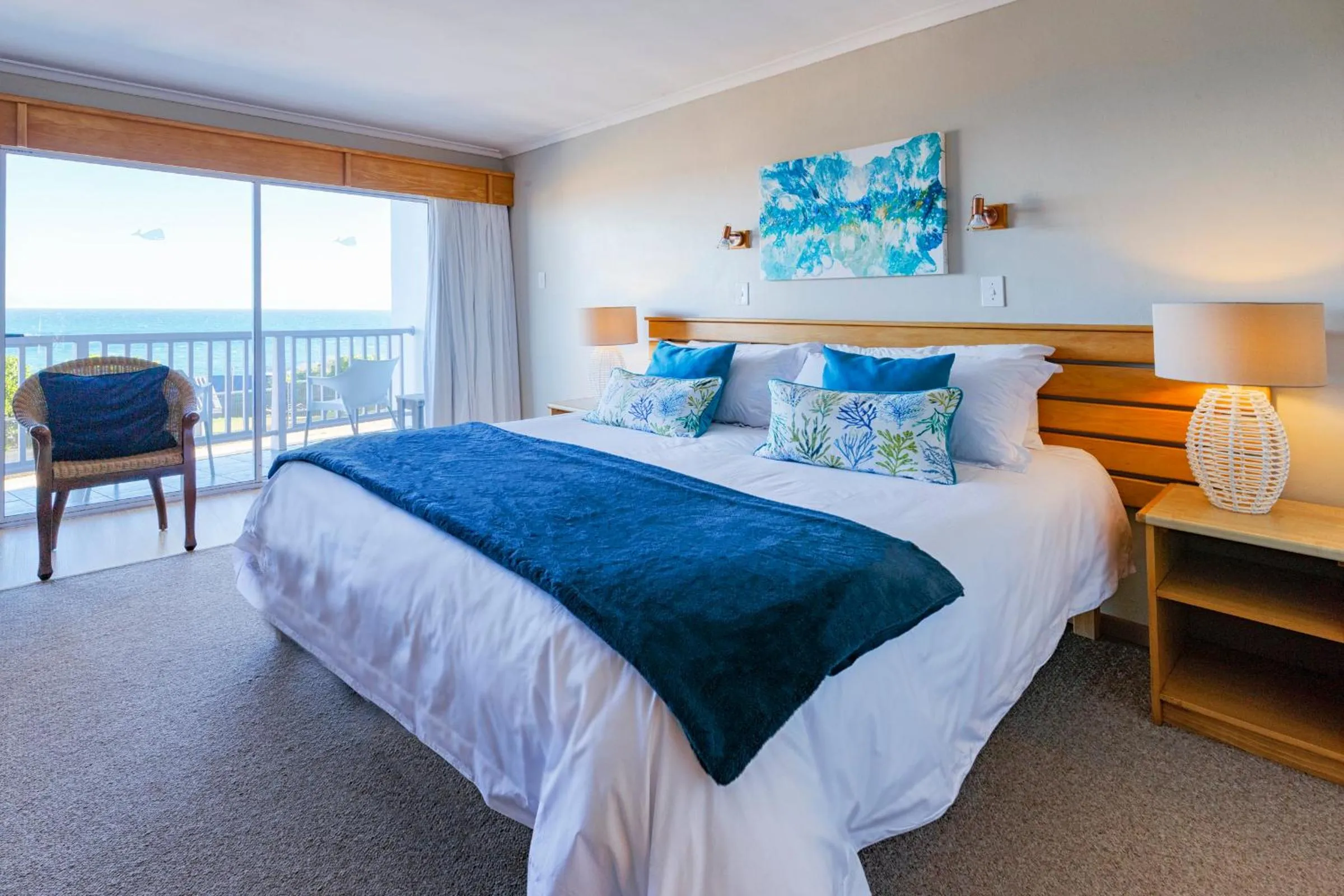 Shower, Bed in Aire del Mar Guest House