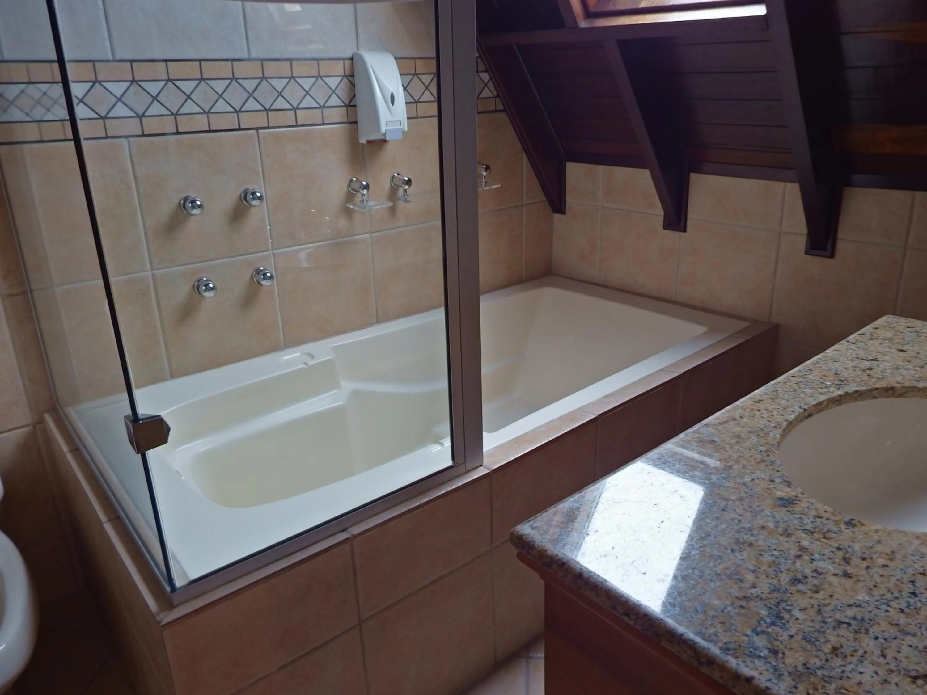 Bathroom in Hotel Azaleia